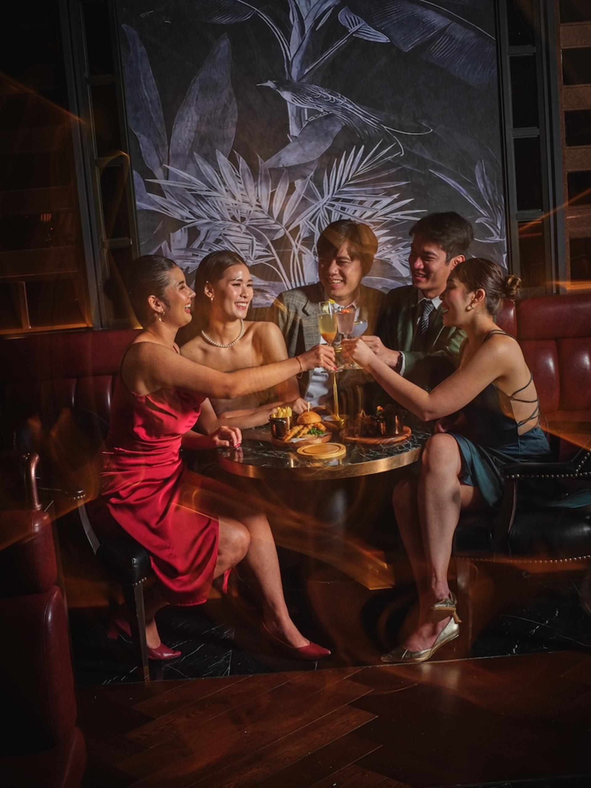 Rogues Bar at InterContinental Bangkok Sukhumvit - Thumbnail 4