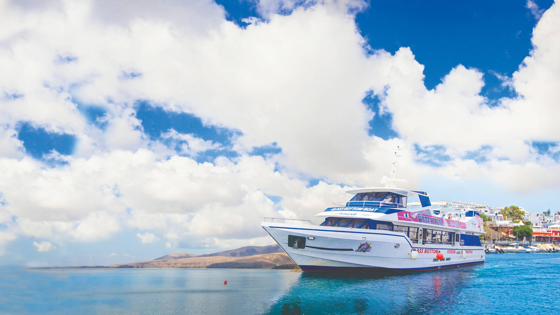 Puerto del Carmen and Puerto Calero boat transfer in Lanzarote - Thumbnail 2
