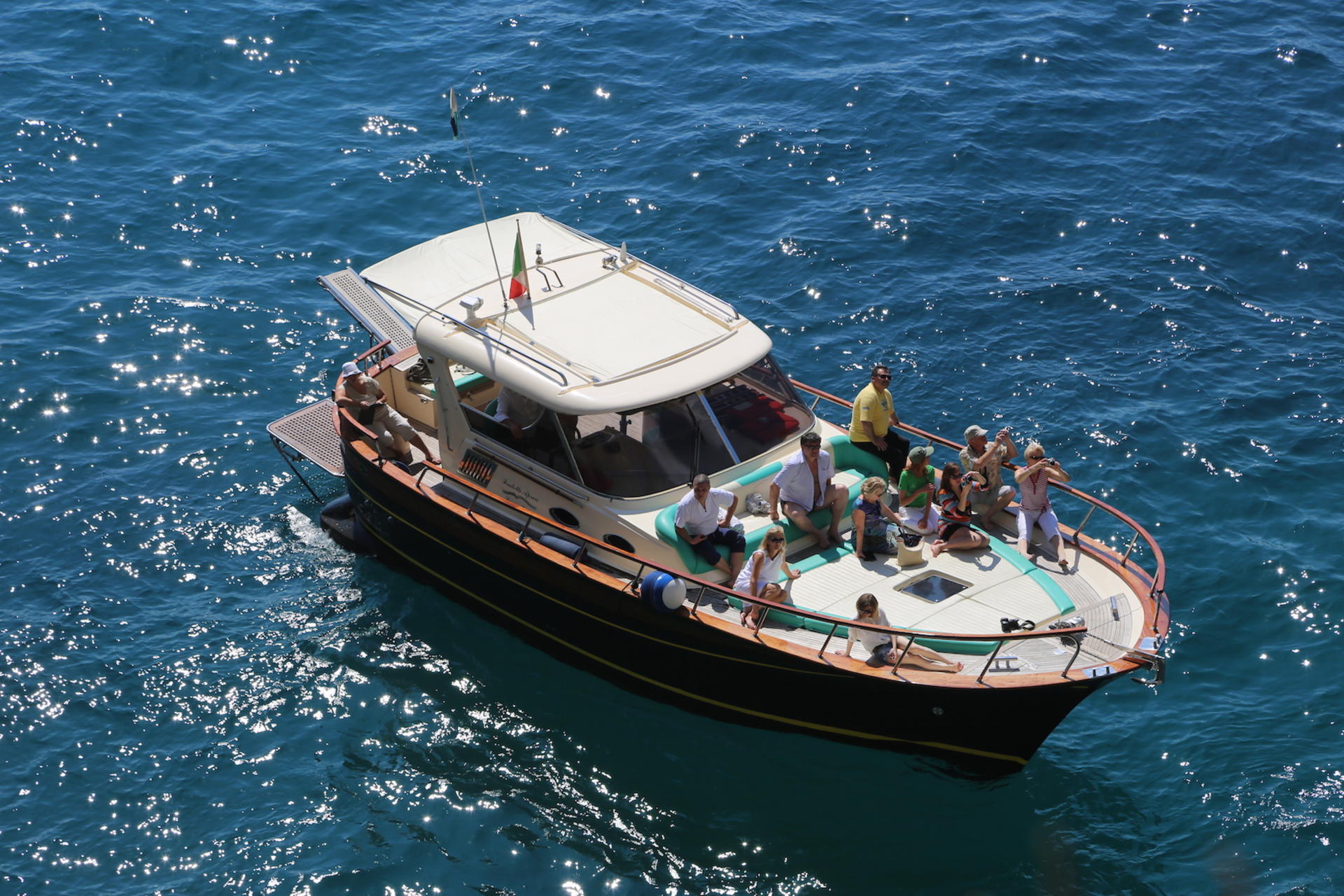 Boat tour of Capri Island from Sorrento - Thumbnail 6