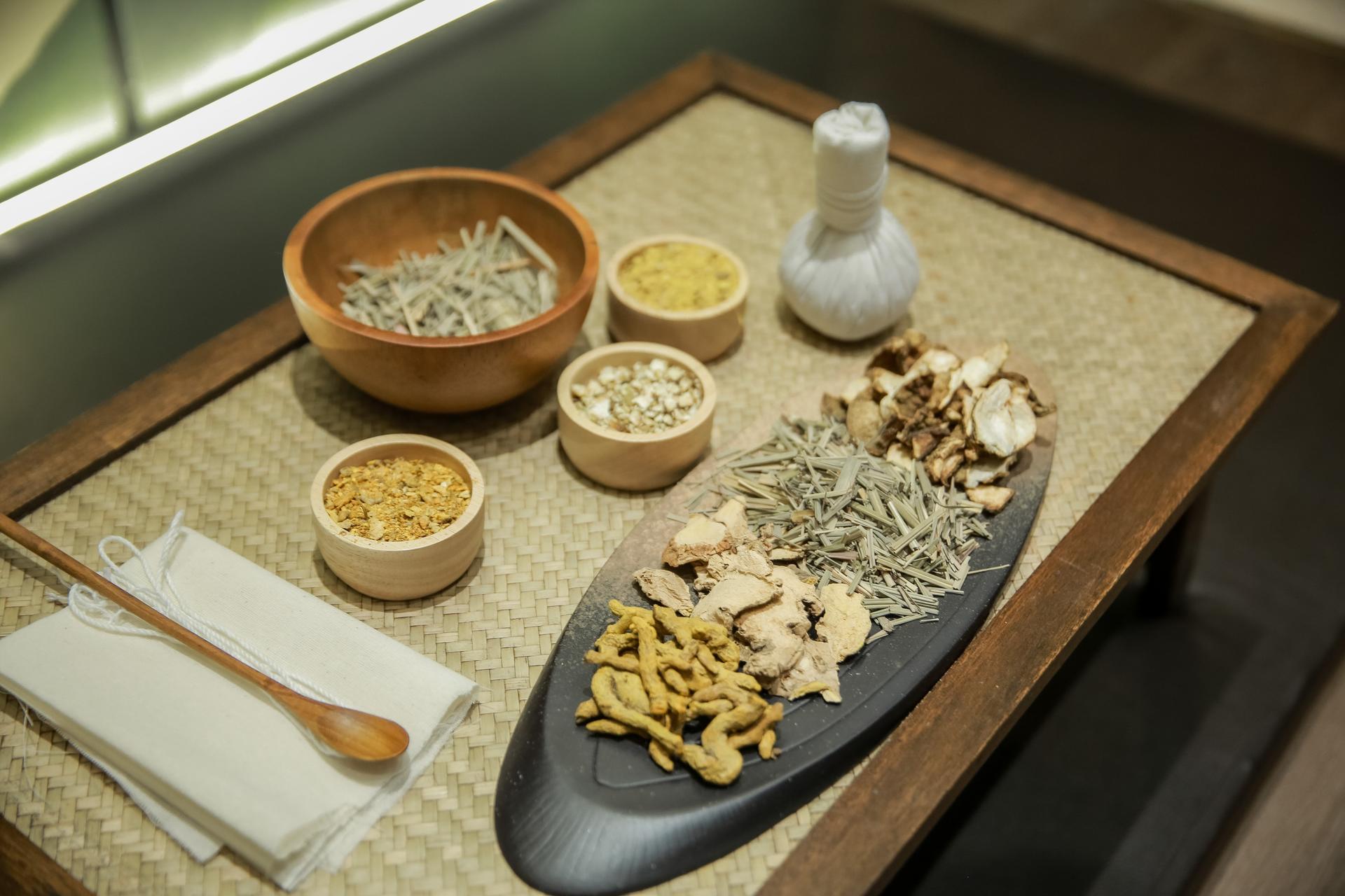 Massage by Master at Srinagarindra in Bangkok - Thumbnail 3
