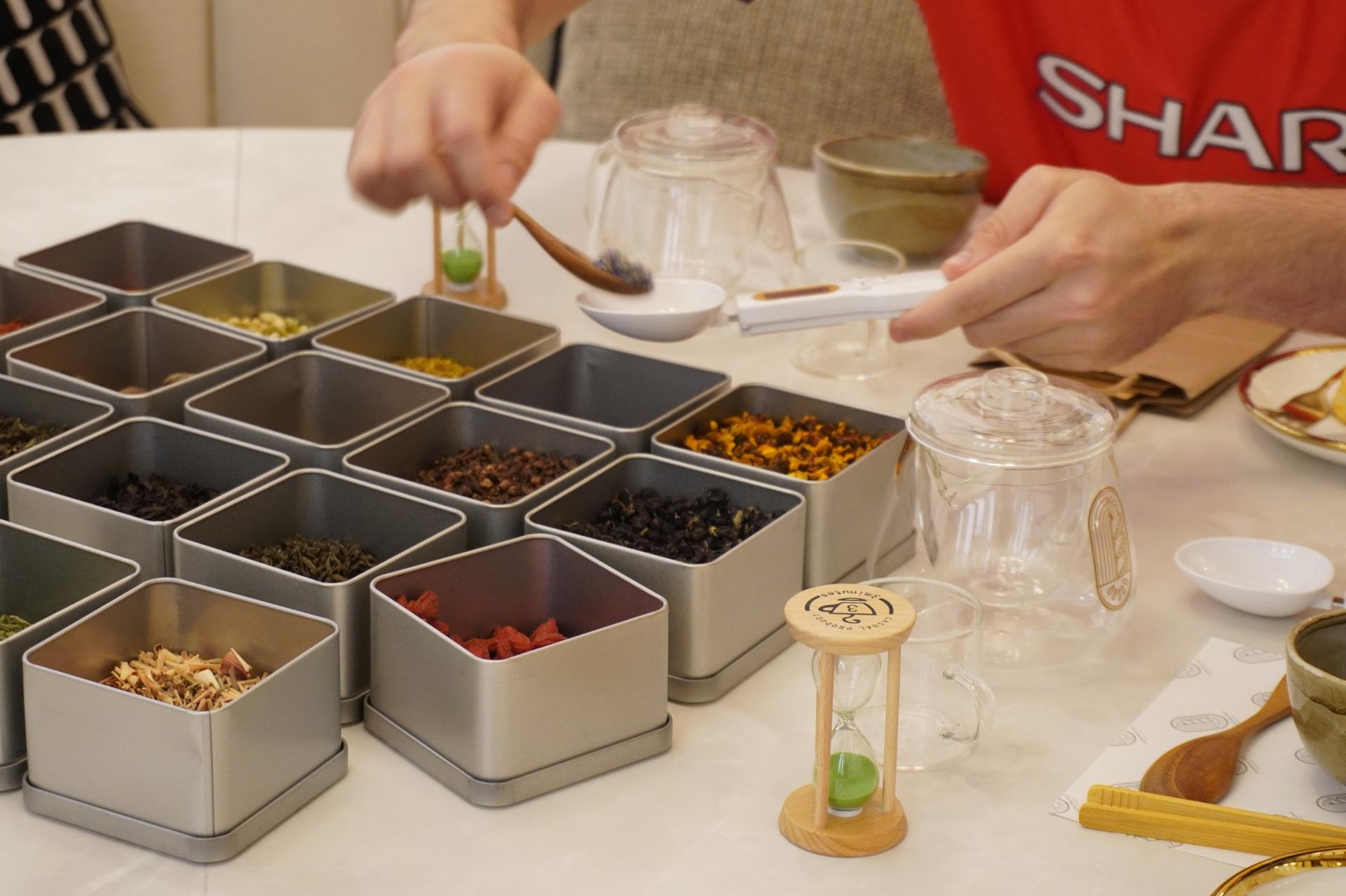Homprung by Baihor Herbal Workshop Experiences in Bangkok - Thumbnail 15