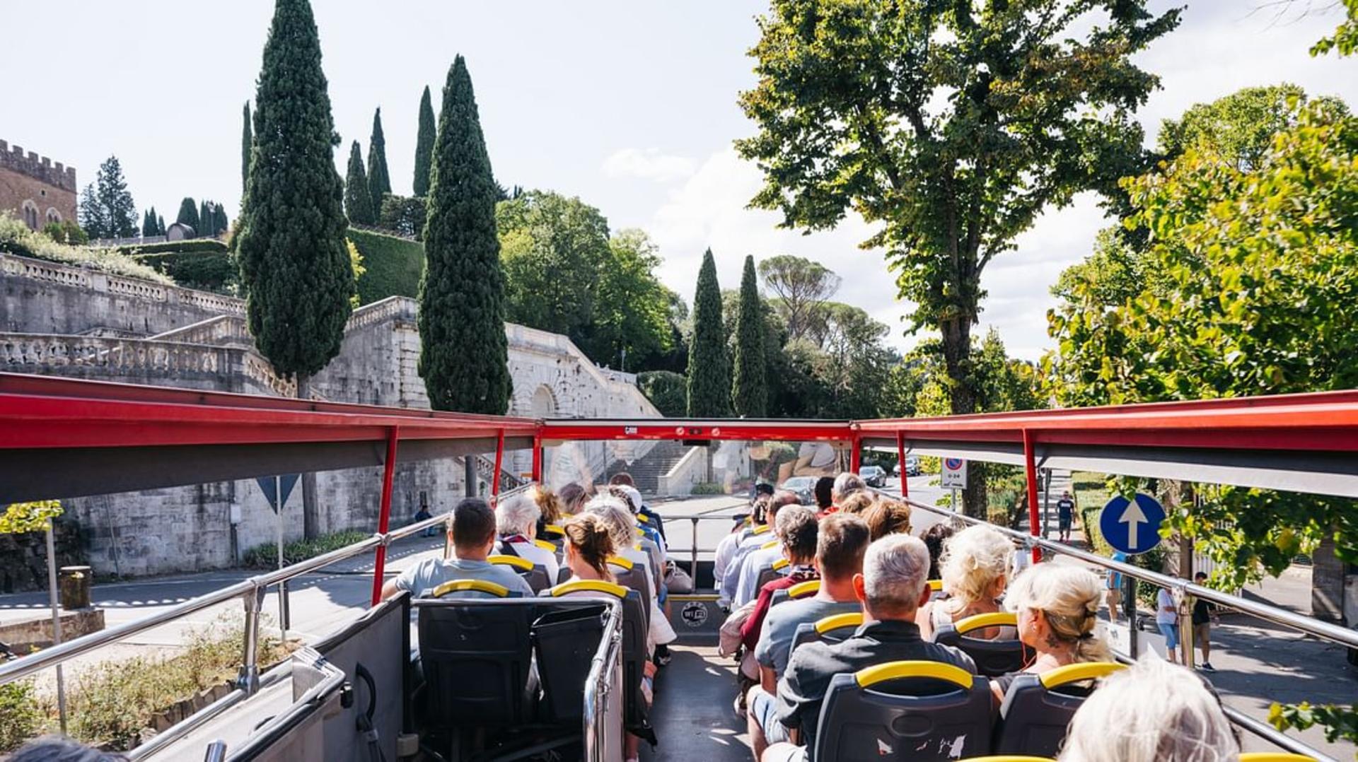 Florence hop-on hop-off bus by City Sightseeing with transfer from La Spezia - Thumbnail 3