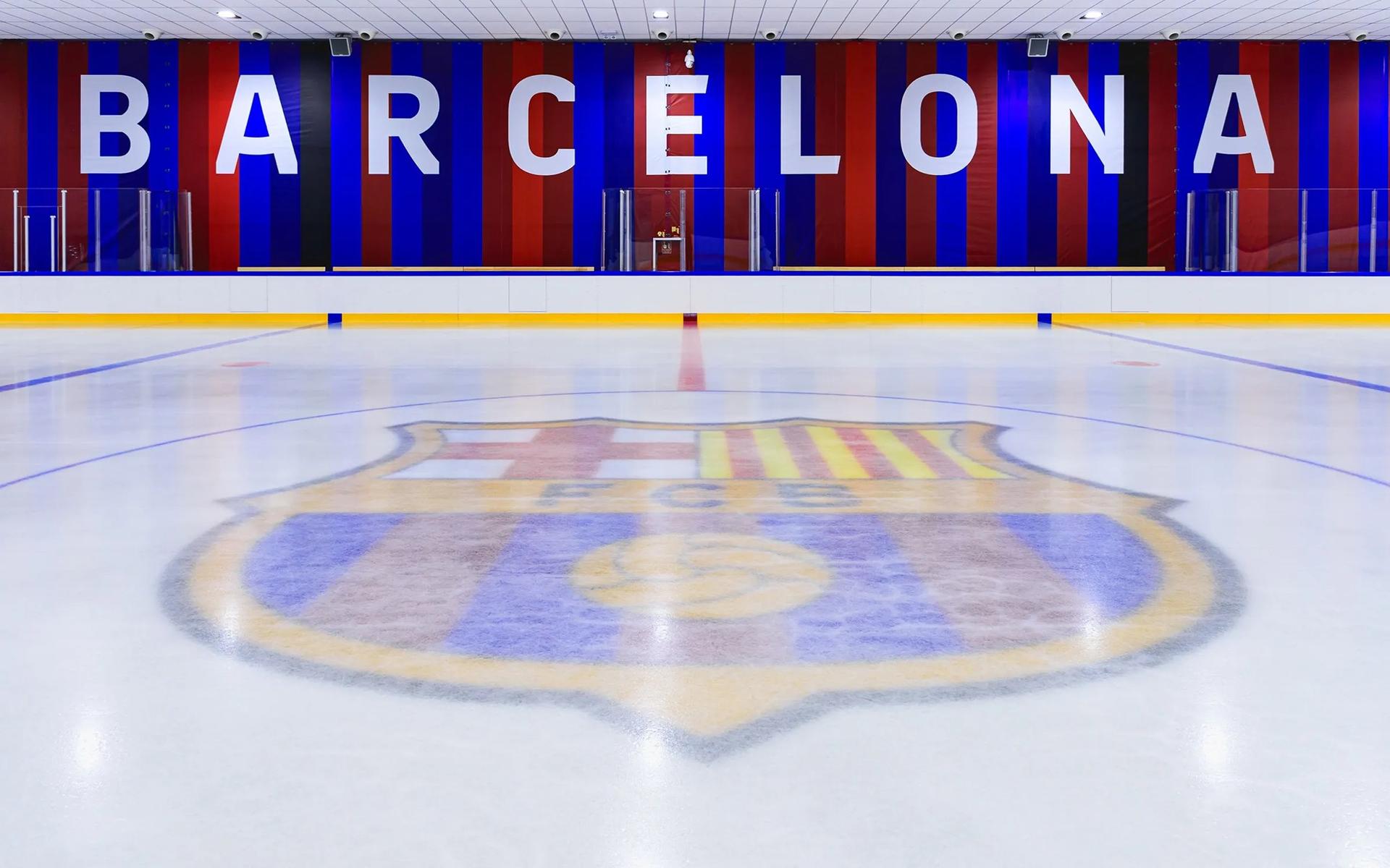 Ice Skating Experience at FC Barcelona Skating Rink - Thumbnail 2