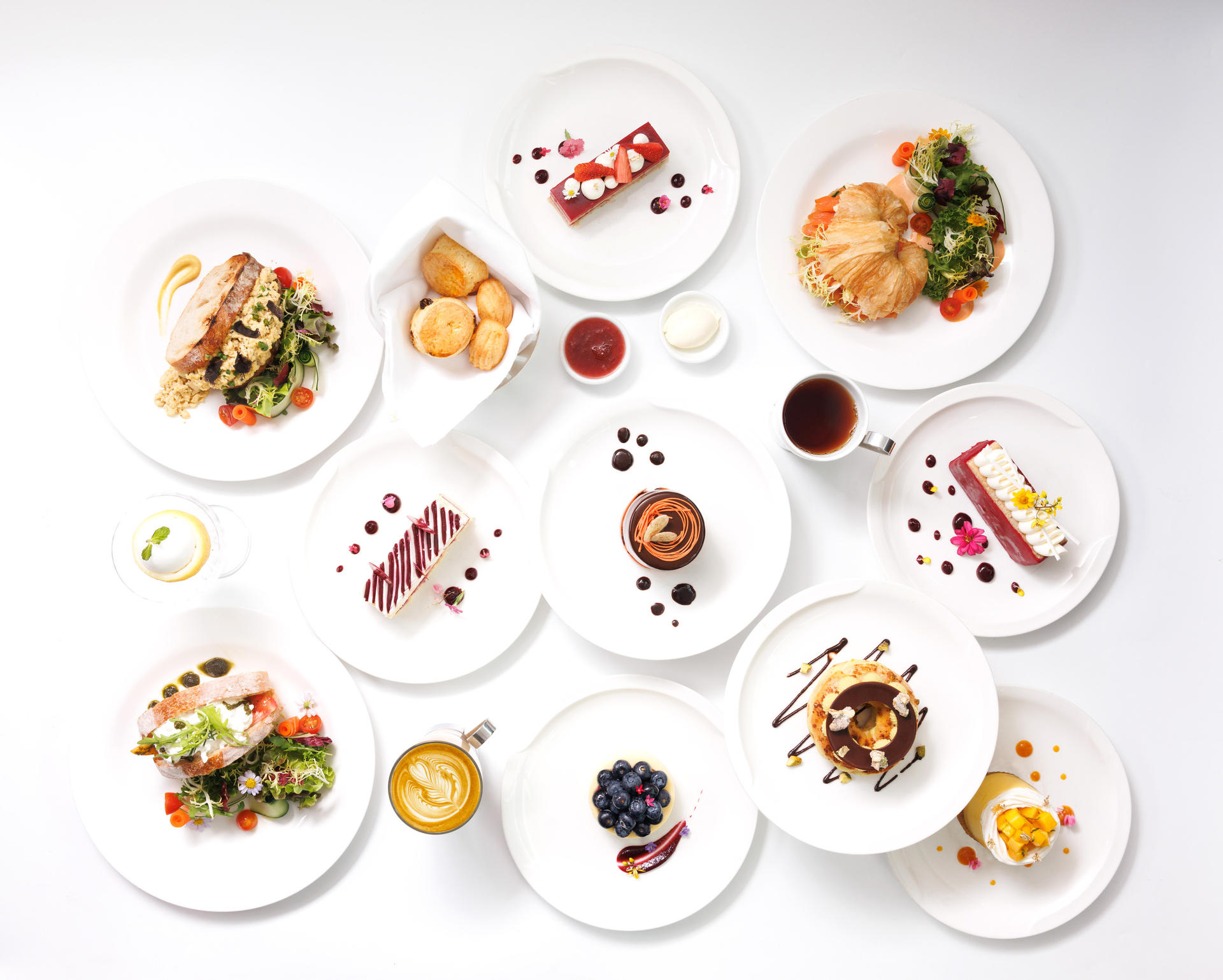 Afternoon Tea at Lobby Lounge, Shangri-La Bangkok - Image 1