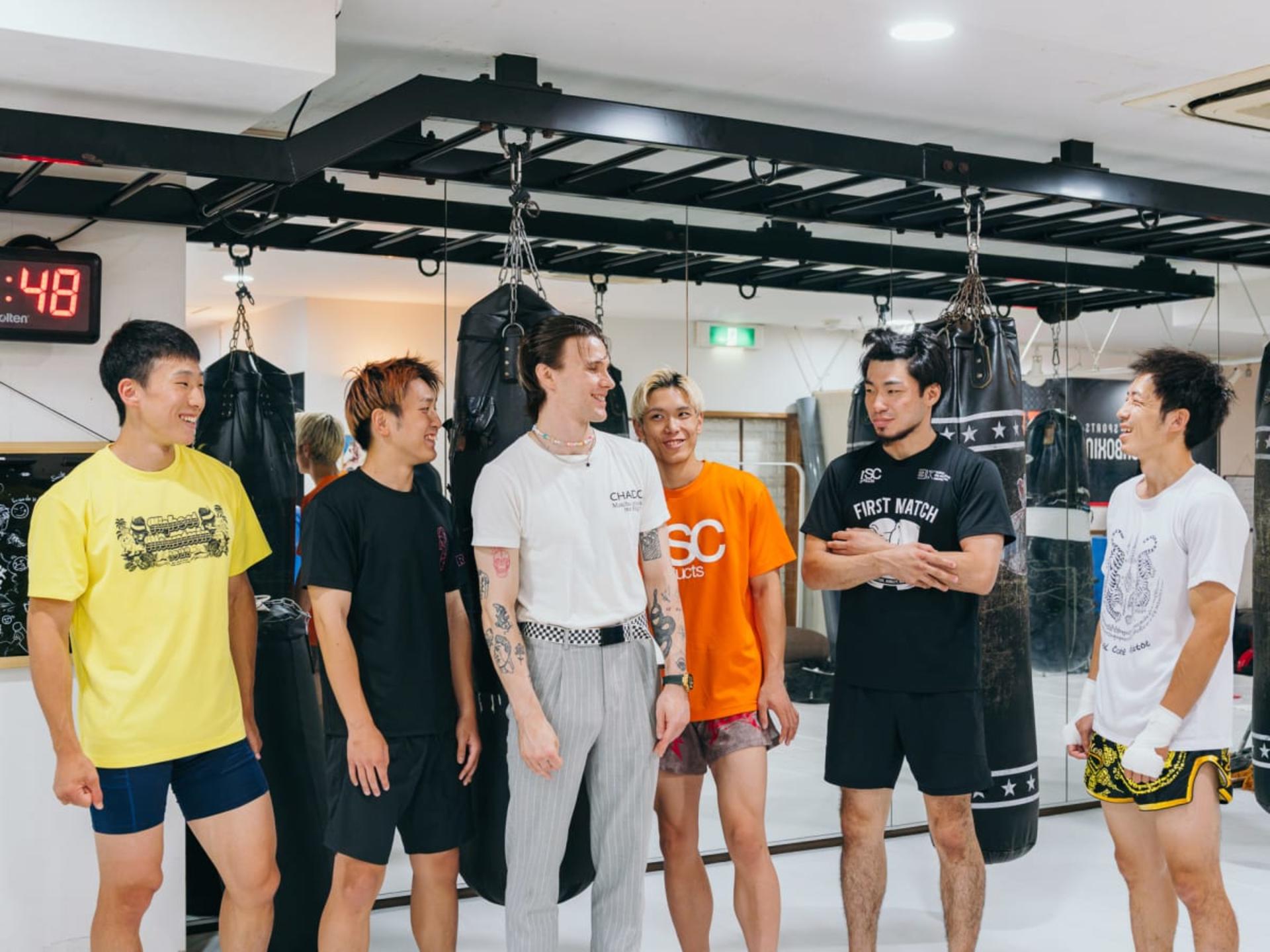 [Experience Tours Osaka]: Kickboxing with Pro Fighters - Thumbnail 23