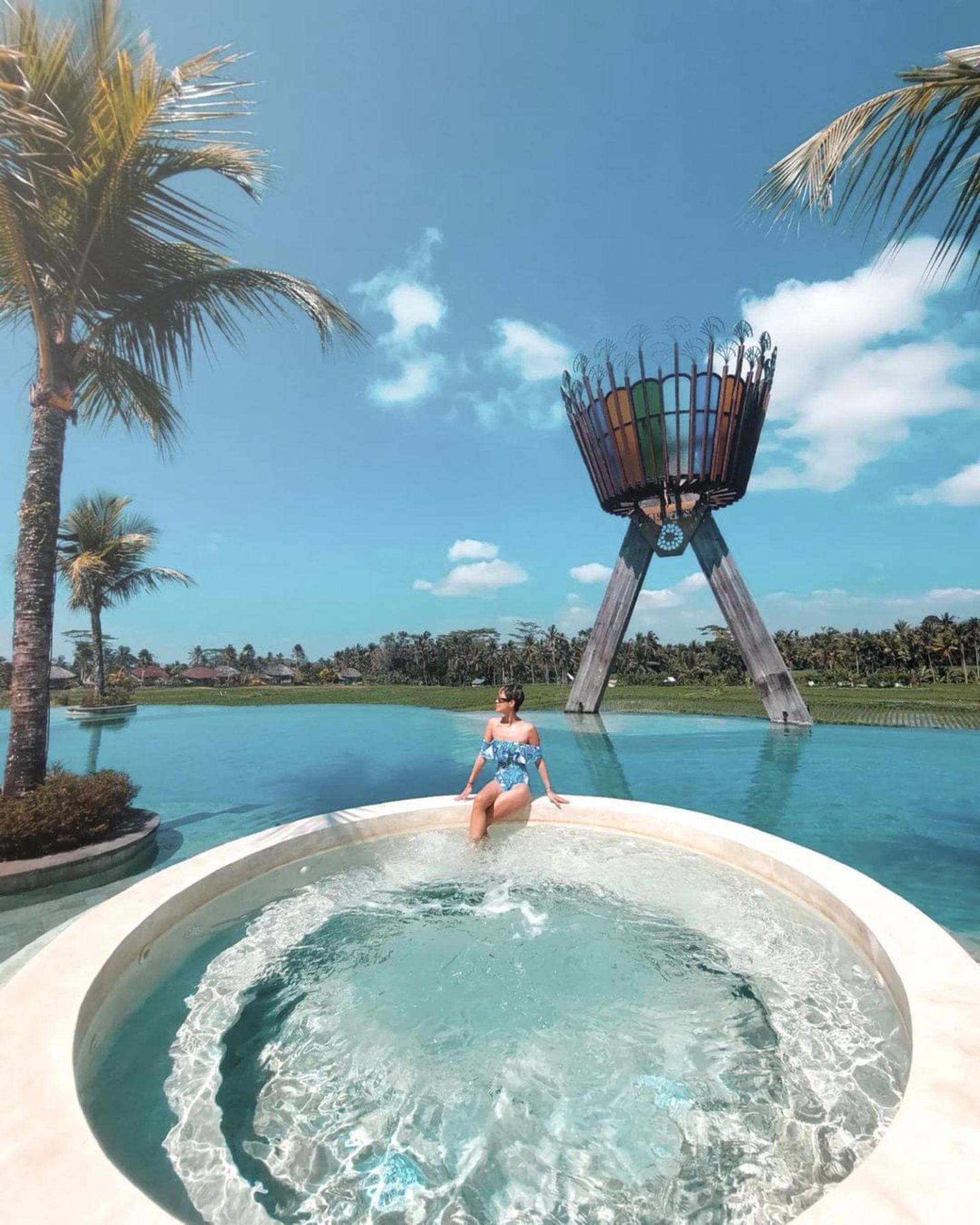 Instagrammable Glass Factory, Waterfall and Taman Dedari in Bali - Thumbnail 5