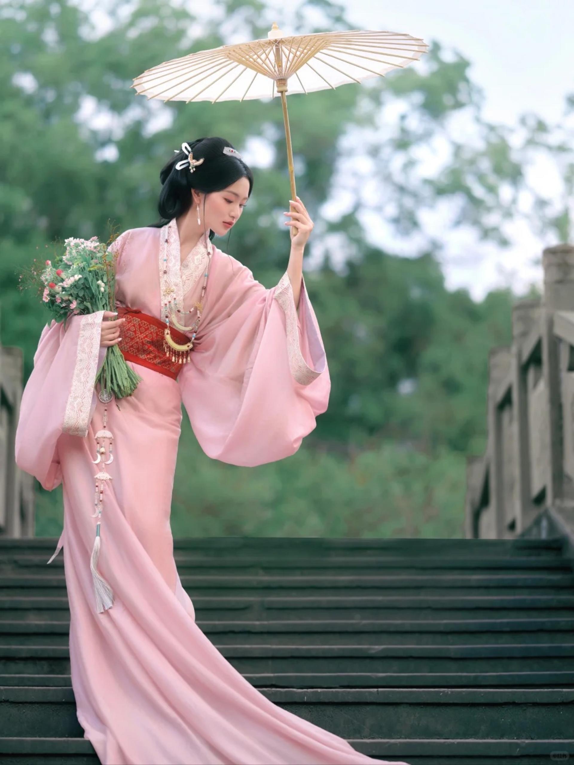 Shanghai Chenghuang Temple/Yu Garden Chinese Traditional Costume Hanfu Photo Experience - Thumbnail 7