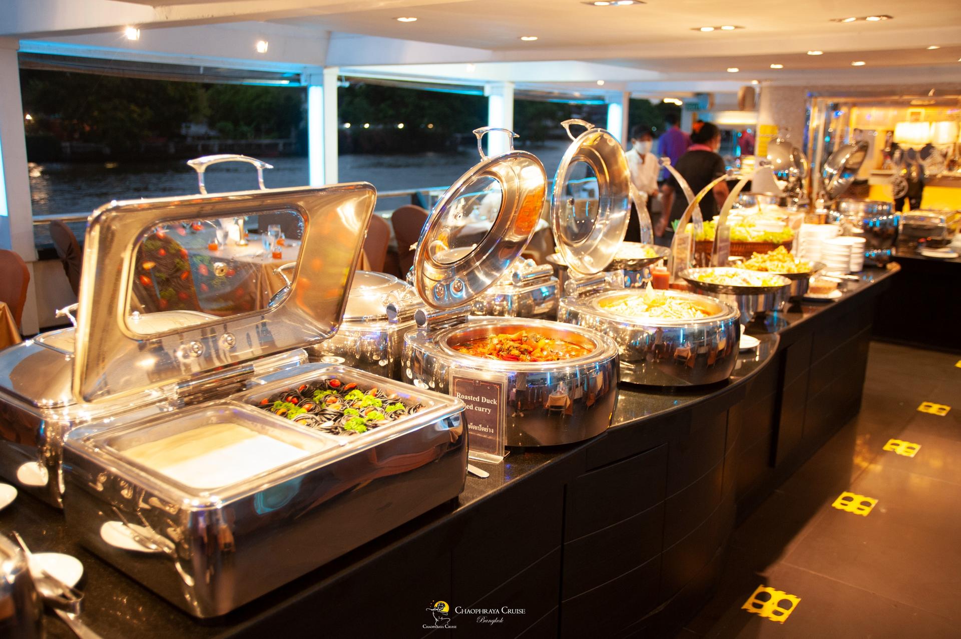 Chao Phraya Cruise in Bangkok - Thumbnail 9