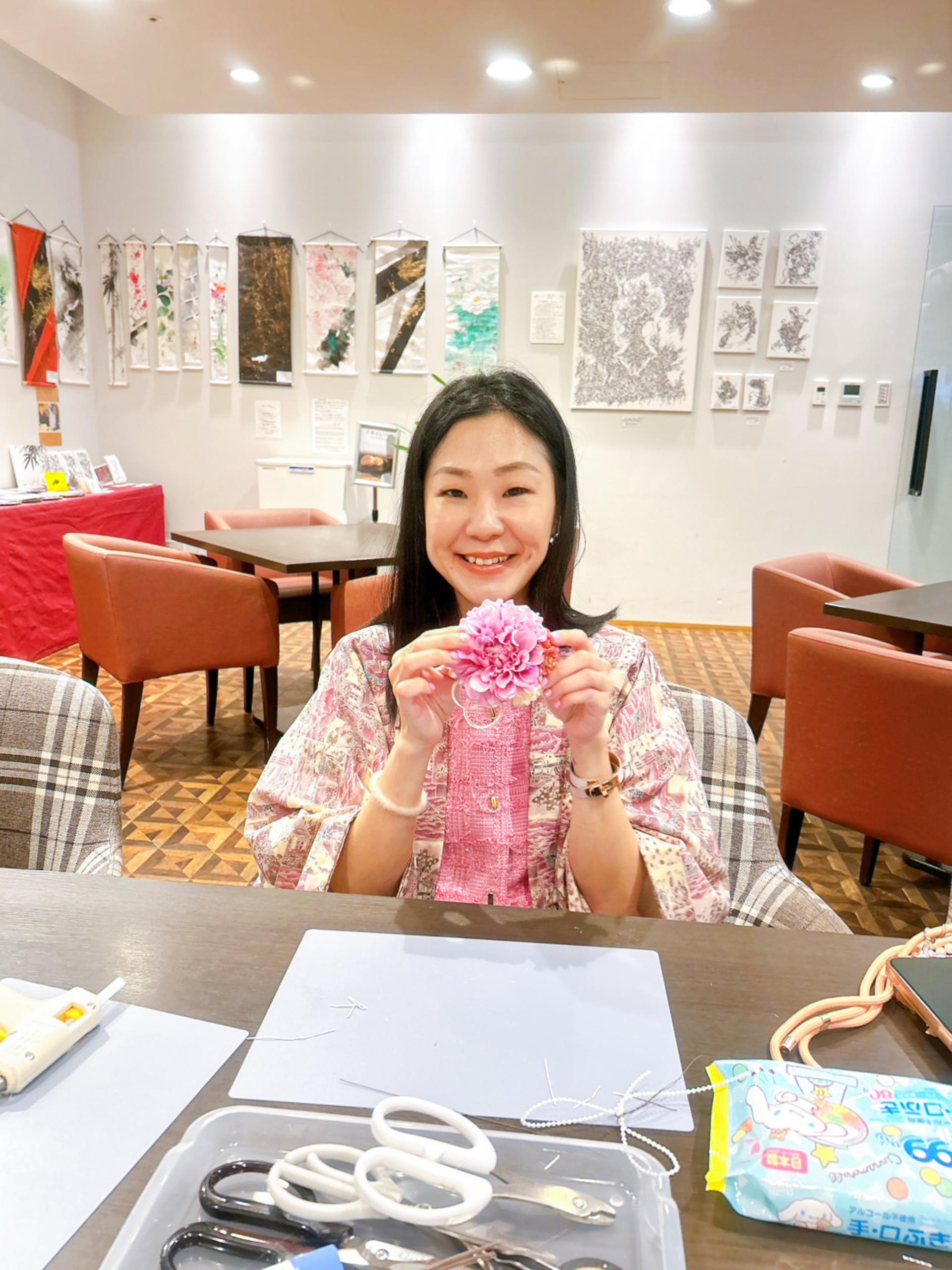 Japanese Hair Accessory & Brooch Making Experience (Tokyo) - Thumbnail 12