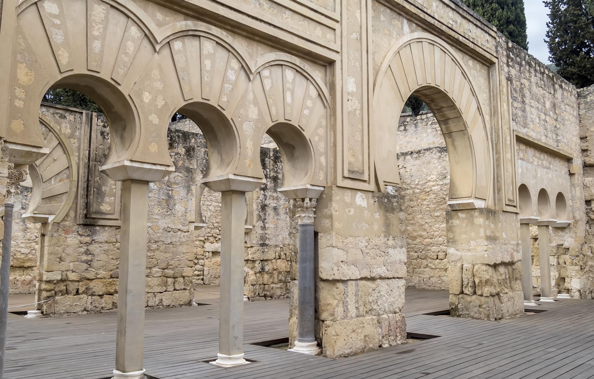 Medina Azahara Guided Day Tour - Thumbnail 6