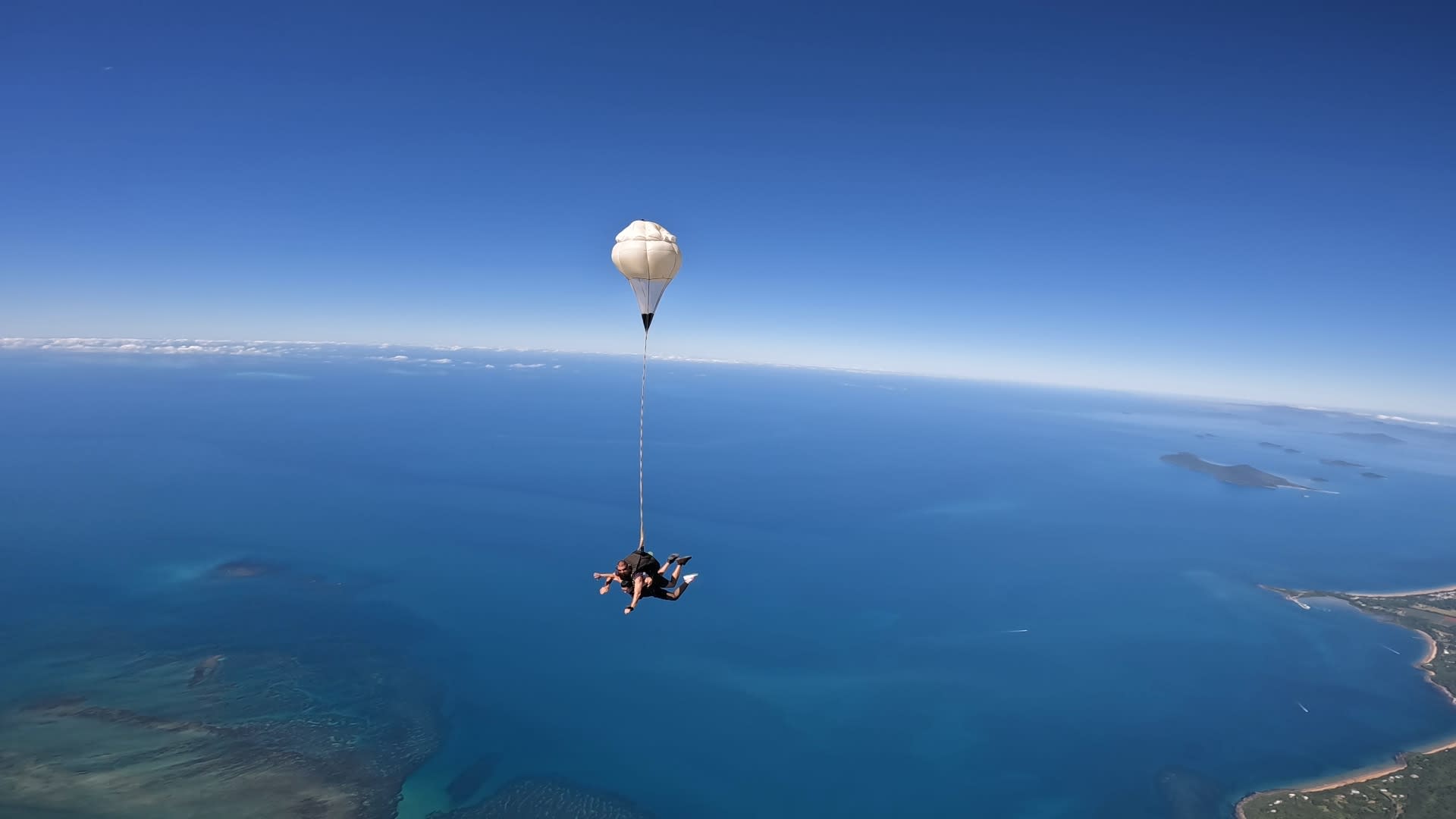 Cairns Tandem Skydive Experience  - Thumbnail 3