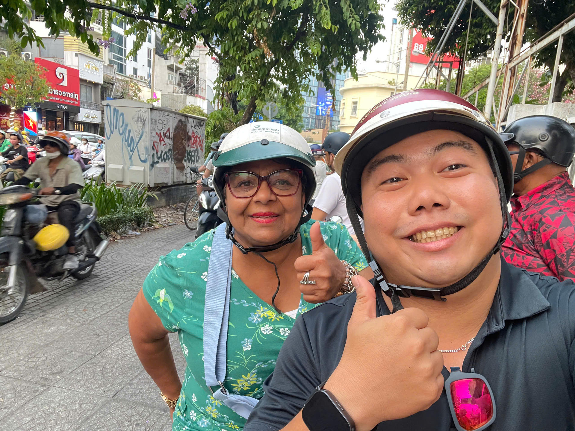 Ho Chi Minh City Motorbike 2 Hours Sightseeing Tour - Thumbnail 6