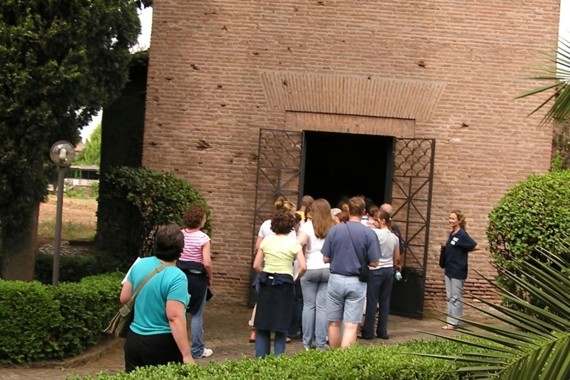 Saint Callixtus Catacomb Tour - Thumbnail 6