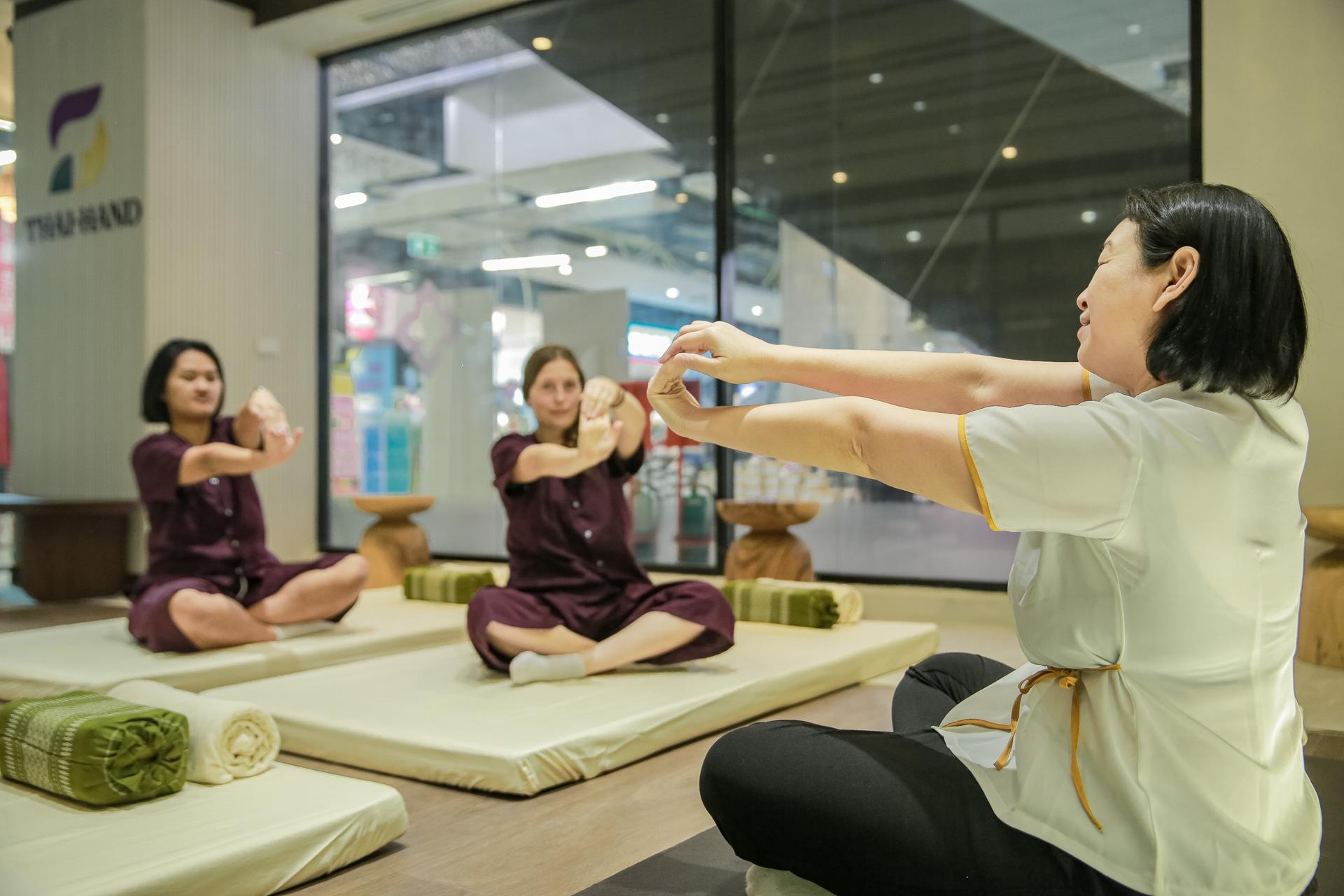 Massage by Master at Srinagarindra in Bangkok - Image 1