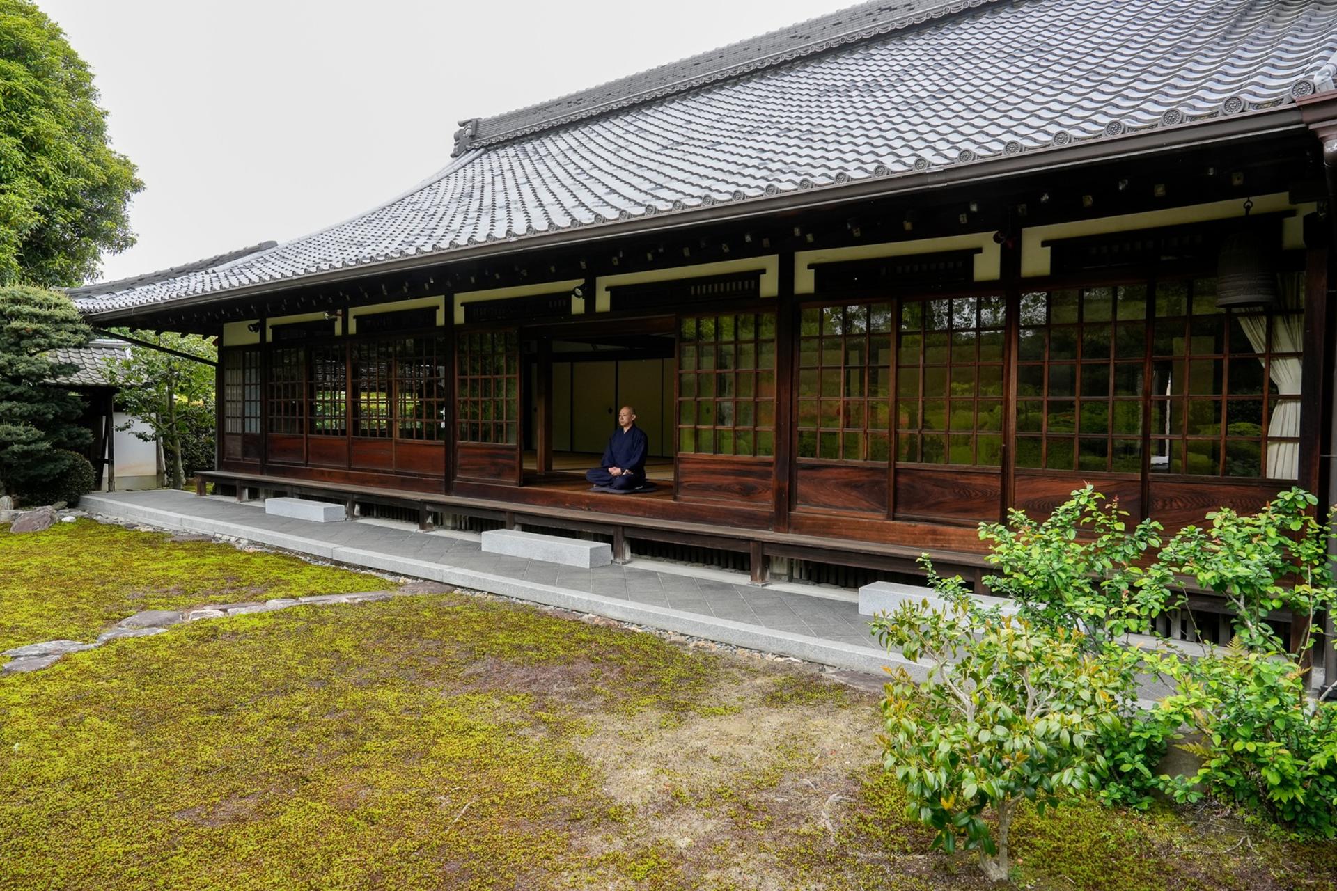 Kyoto Exclusive Temple Maiko Dance Zen Garden and Tea Experience - Thumbnail 14