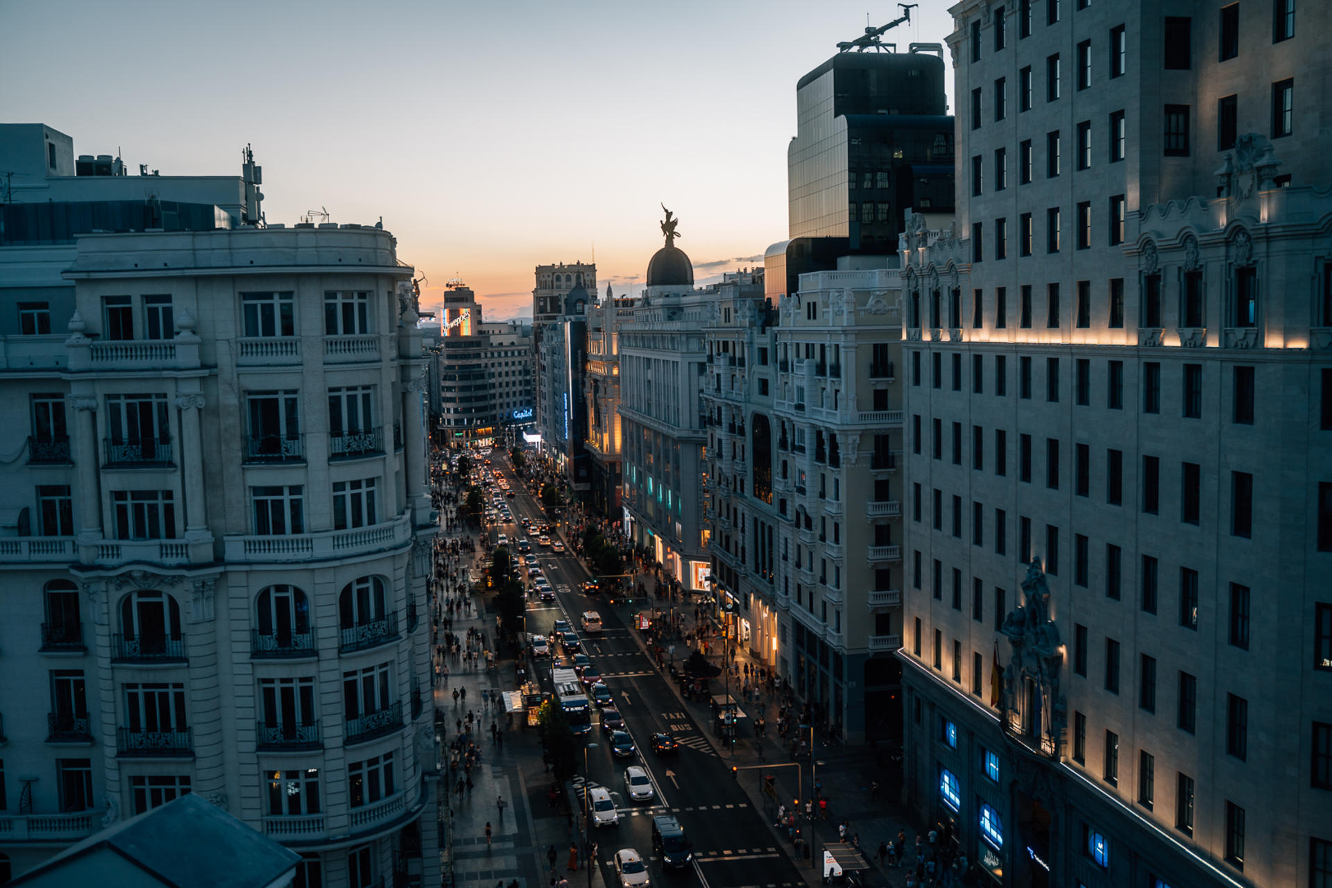 Madrid Tapas and Wine Tour with Optional Rooftop Drinks - Thumbnail 6