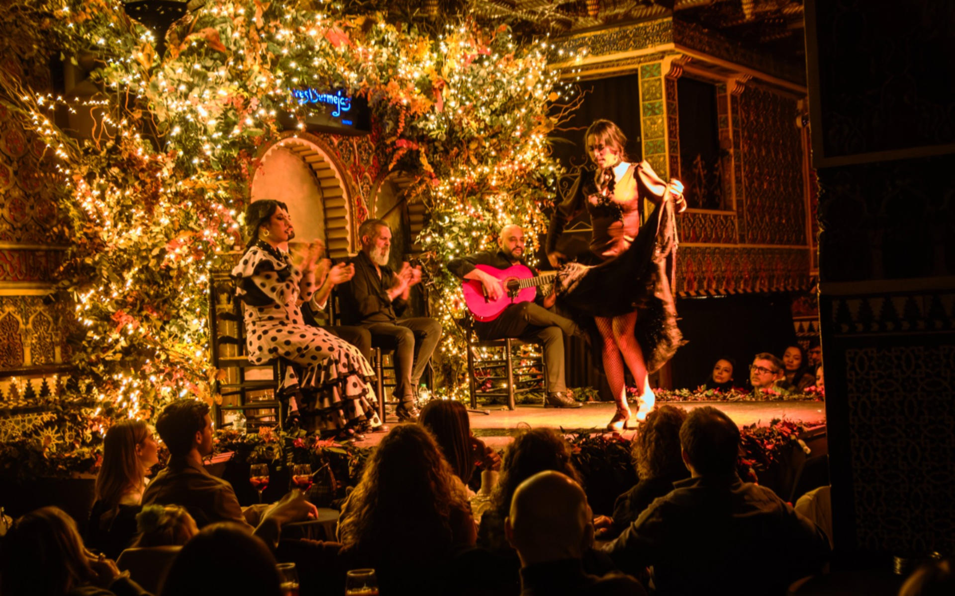 Madrid: Flamenco Show at Torres Bermejas Ticket - Thumbnail 2