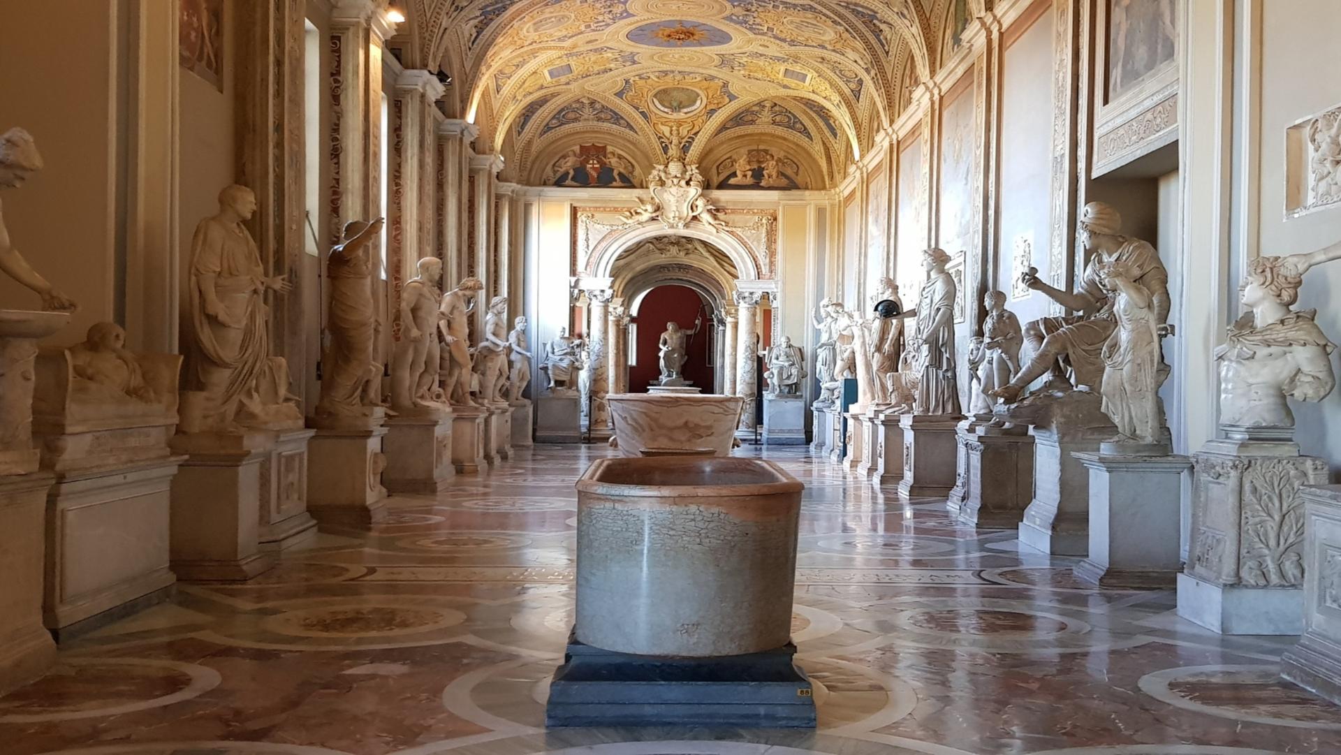 Vatican Museums, Sistine Chapel, St. Peter's Basilica private tour  - Thumbnail 7
