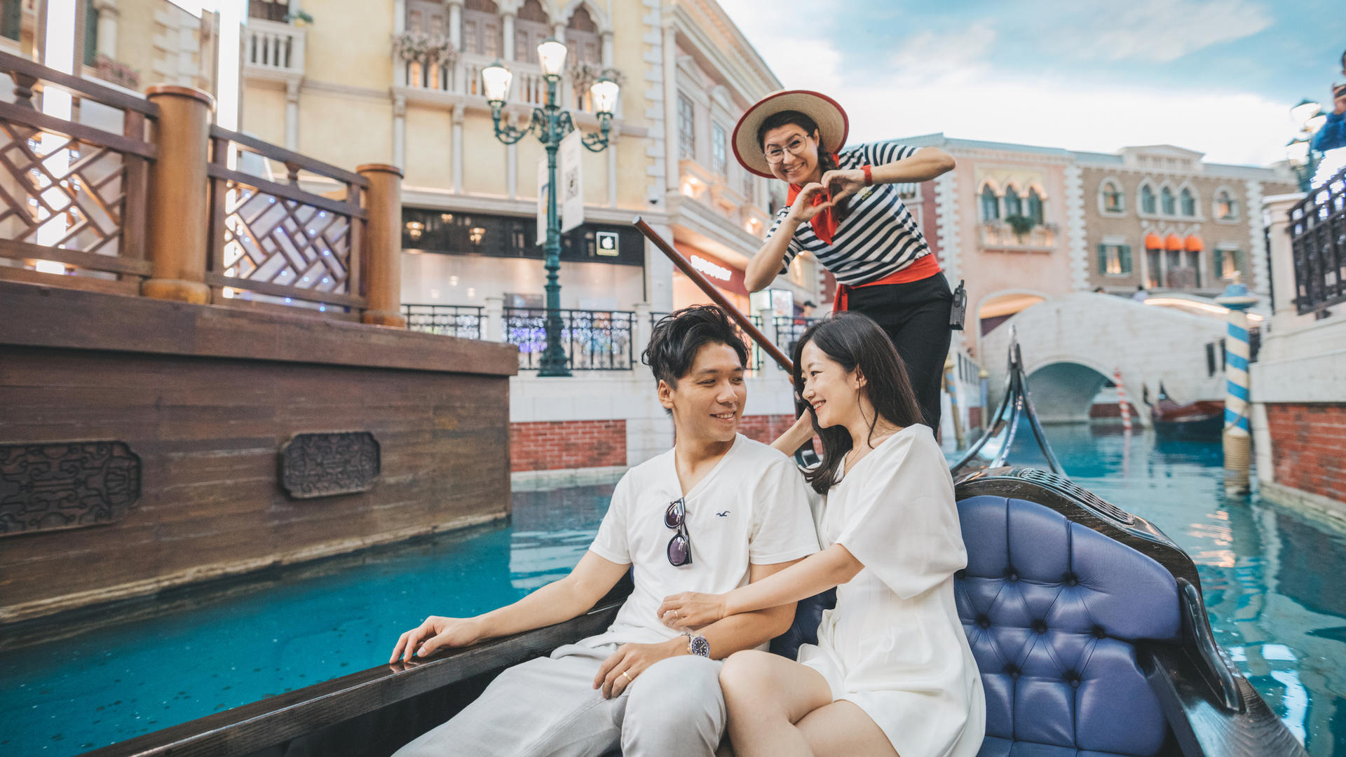 Gondola Ride at The Venetian Macao - Thumbnail 2