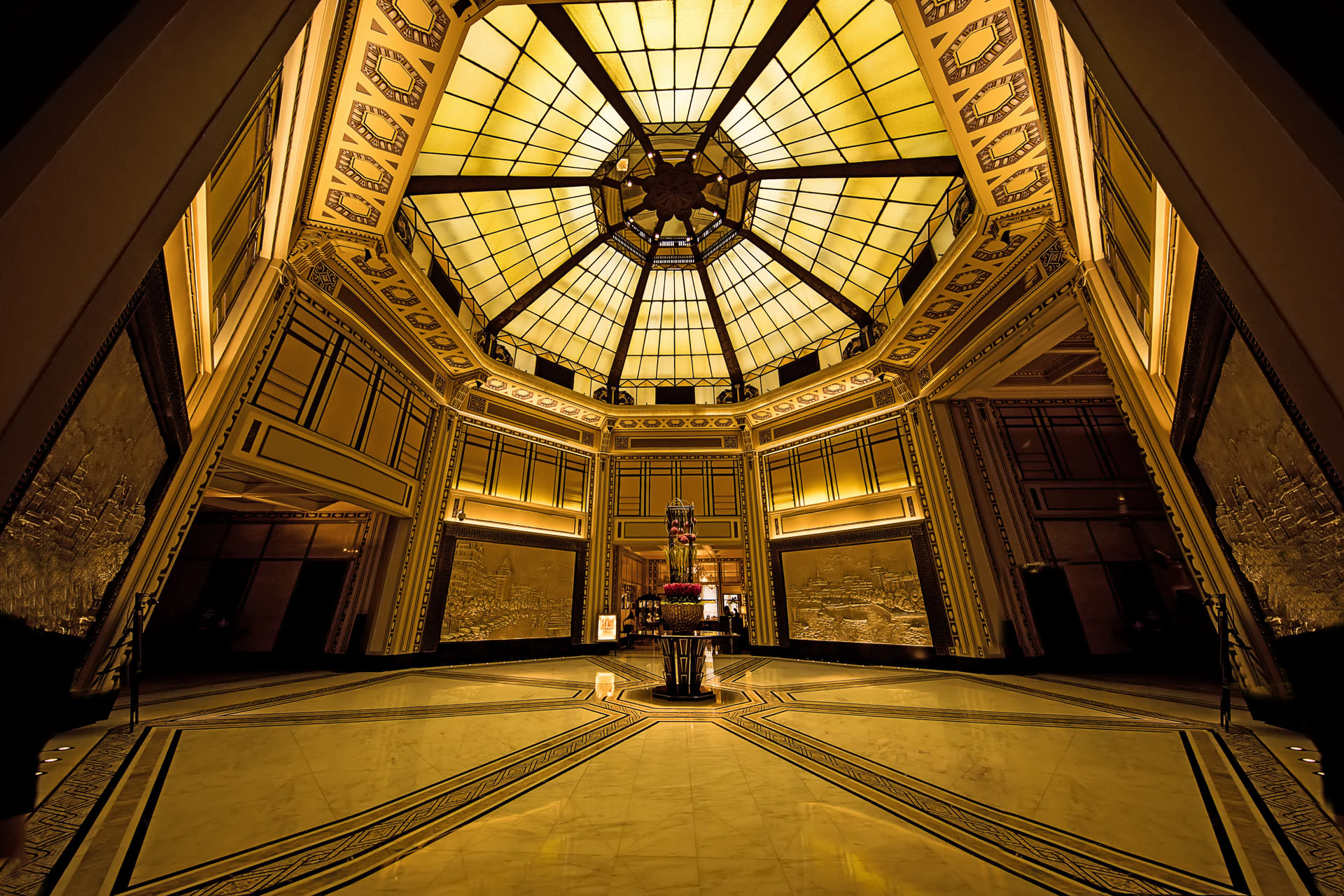 Shanghai People's Square 3-Hour Private Architecture Tour - Thumbnail 3