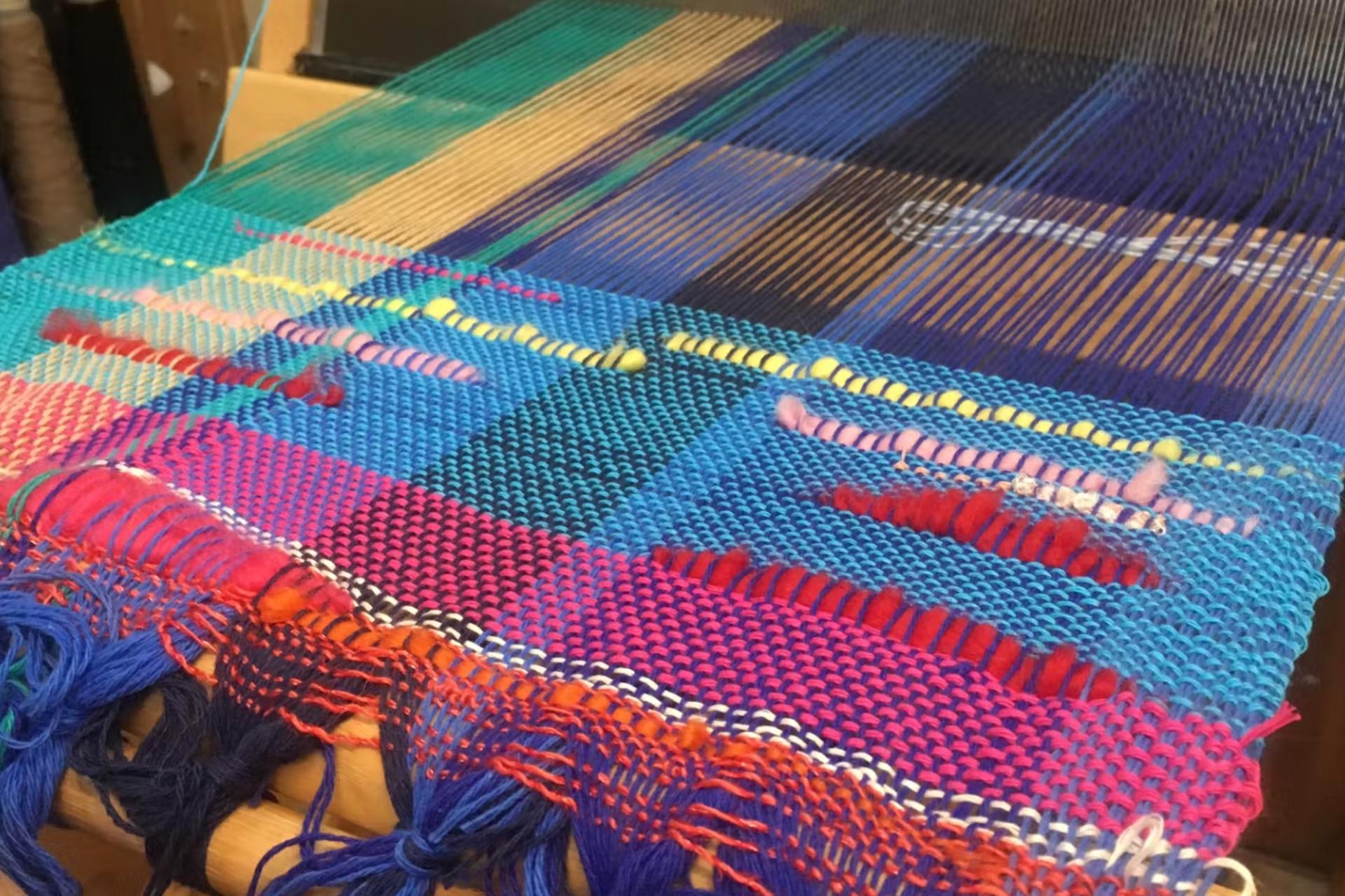 Umeda Weaving Experience (Osaka) - Thumbnail 4