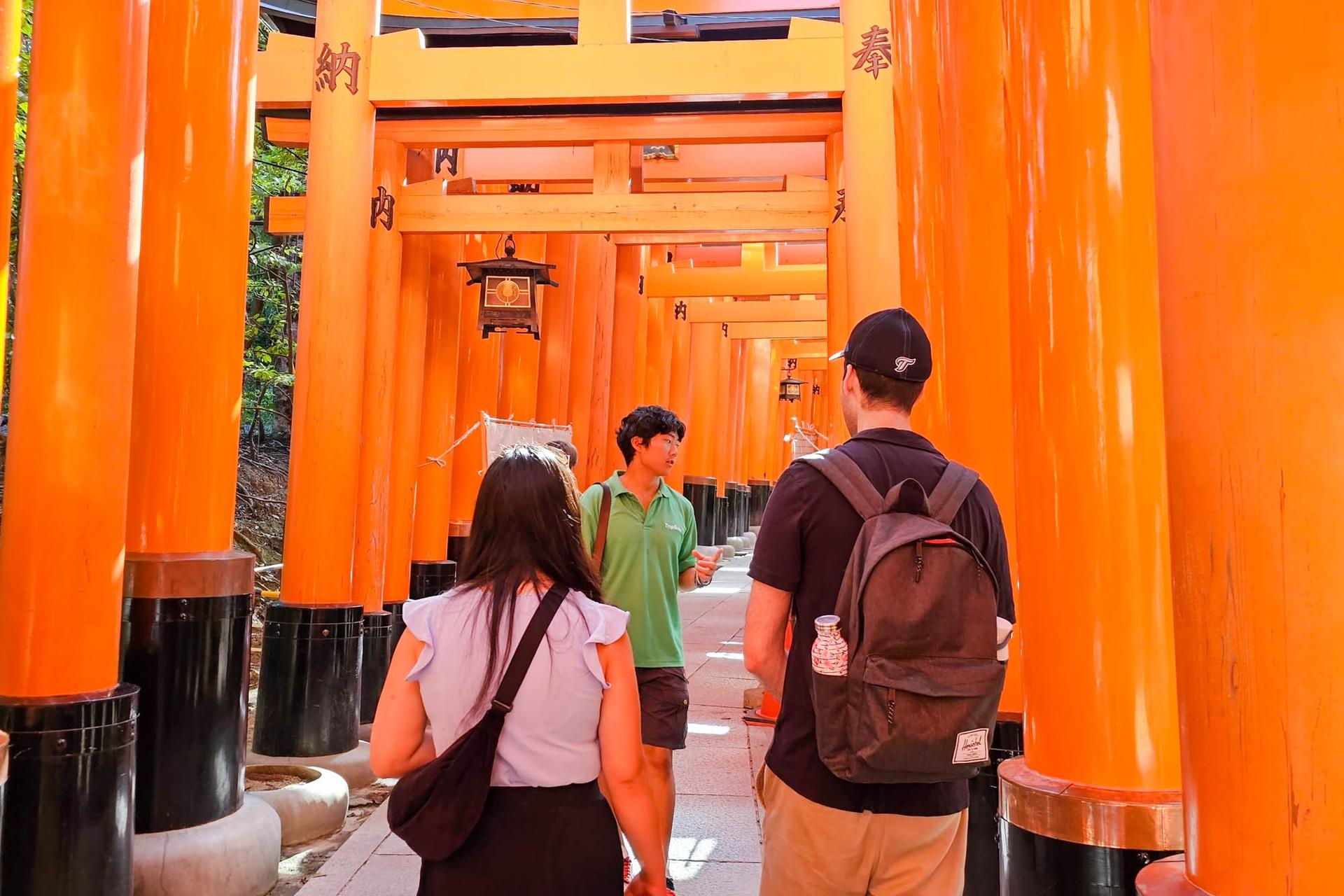 Kyoto Fushimi Inari Taisha Small Group Guided Walking Tour - Thumbnail 3