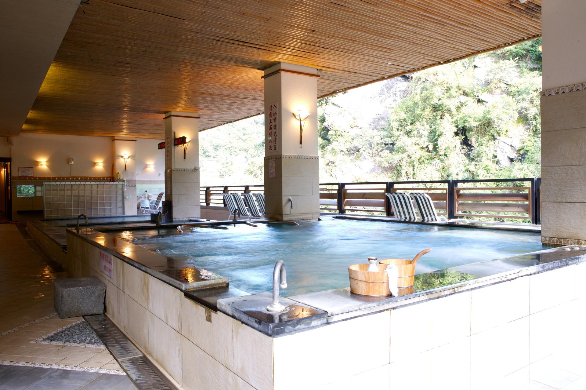Wulai Spring Resort Hot Spring Experience in New Taipei - Thumbnail 3