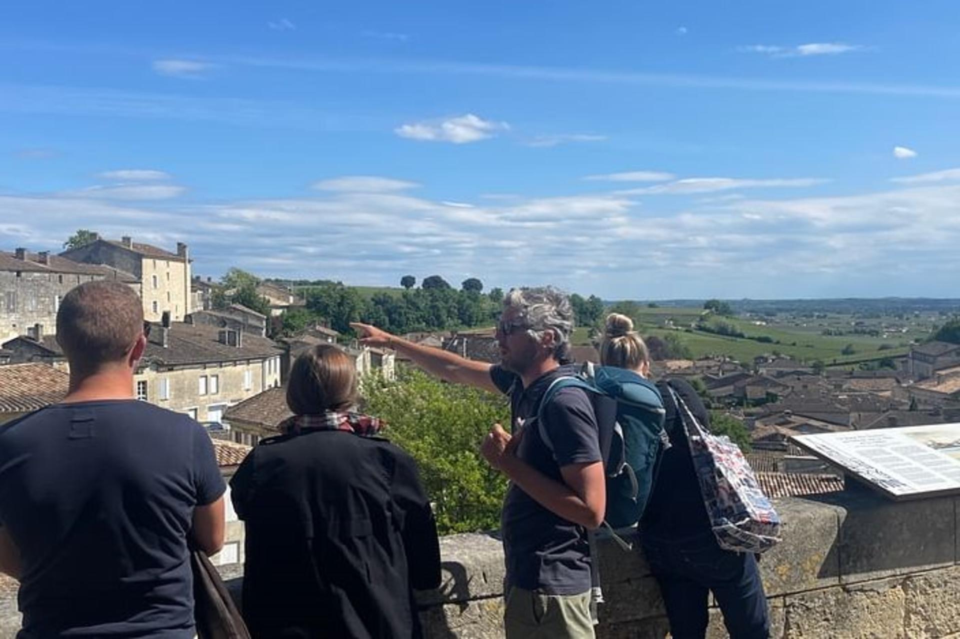 Saint Emilion Village and Wineries Tour with lunch from Bordeaux - Thumbnail 4