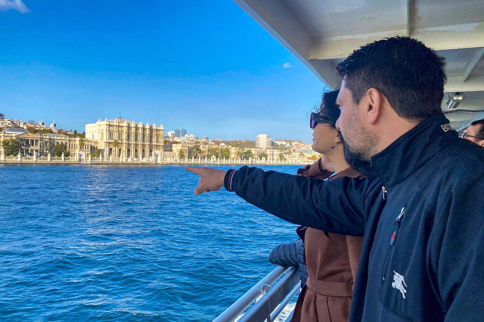 Sightseeing Combo: Hop on Hop Off Bus & Boat Tour in Istanbul - Thumbnail 8