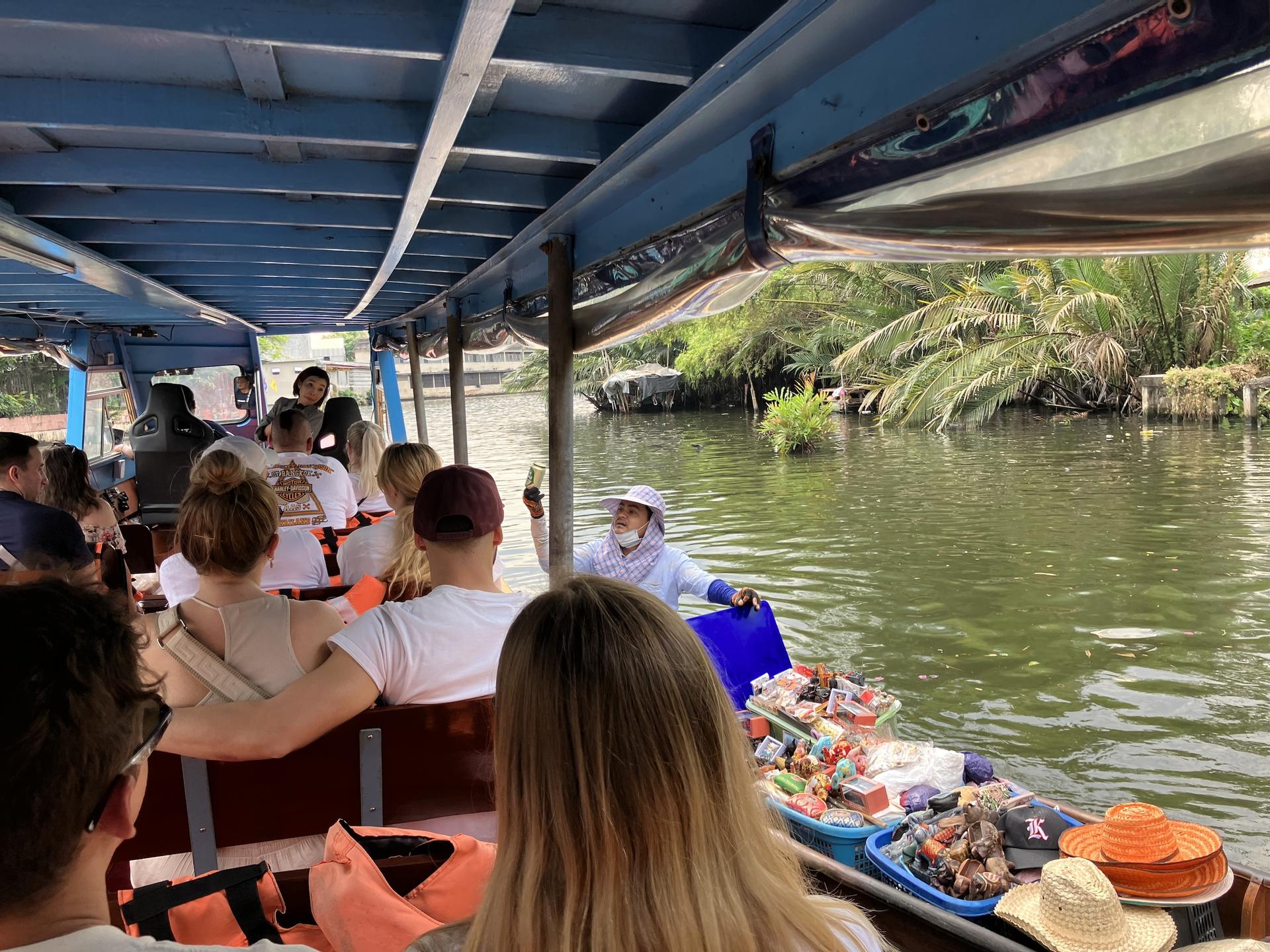 Bangkok 2-Hour Canal Tour by Teak Boat from Bangkok - Thumbnail 6