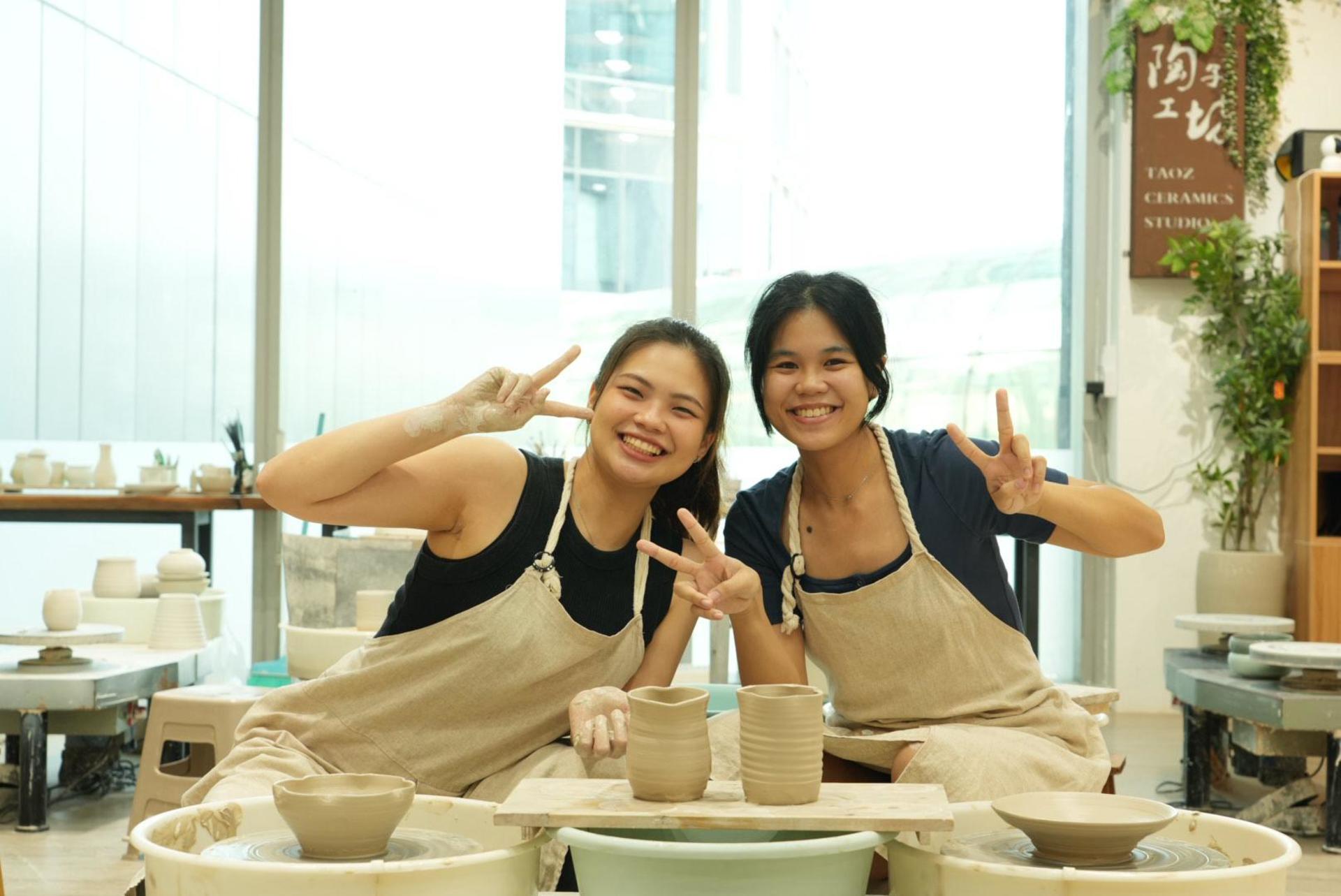 Ceramic and Pottery Workshop in Orchard Gateway - Thumbnail 15
