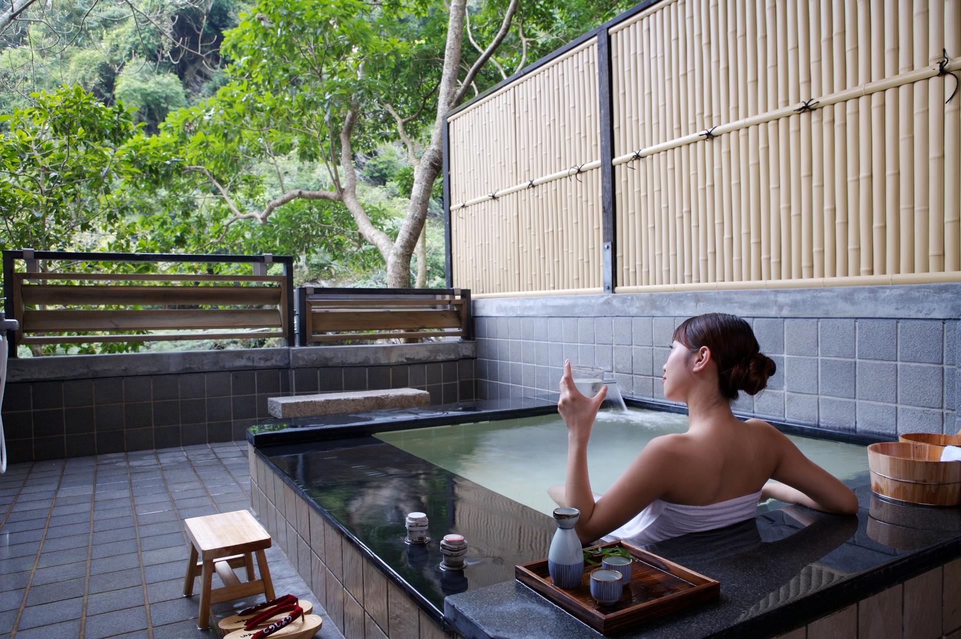 Wulai Spring Resort Hot Spring Experience in New Taipei - Image 1