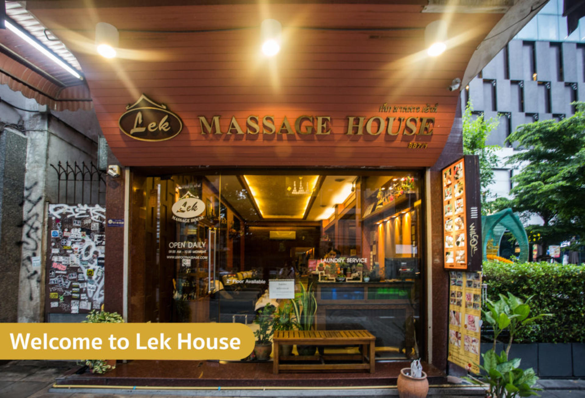 Lek Massage House at BTS National Stadium Experience in Bangkok - Image 1