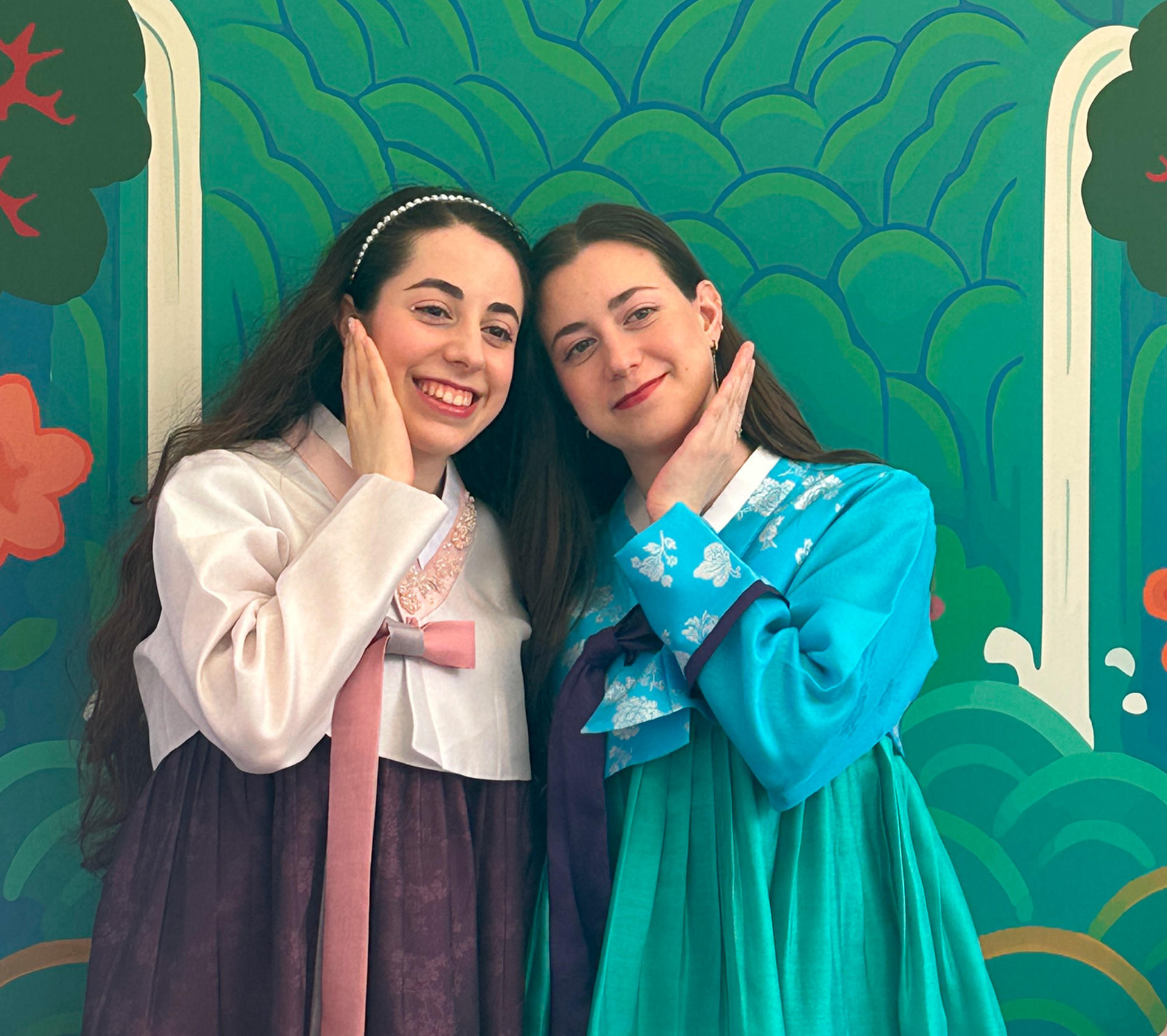 Seoul: Traditional Hanbok Rental Experience - Image 1