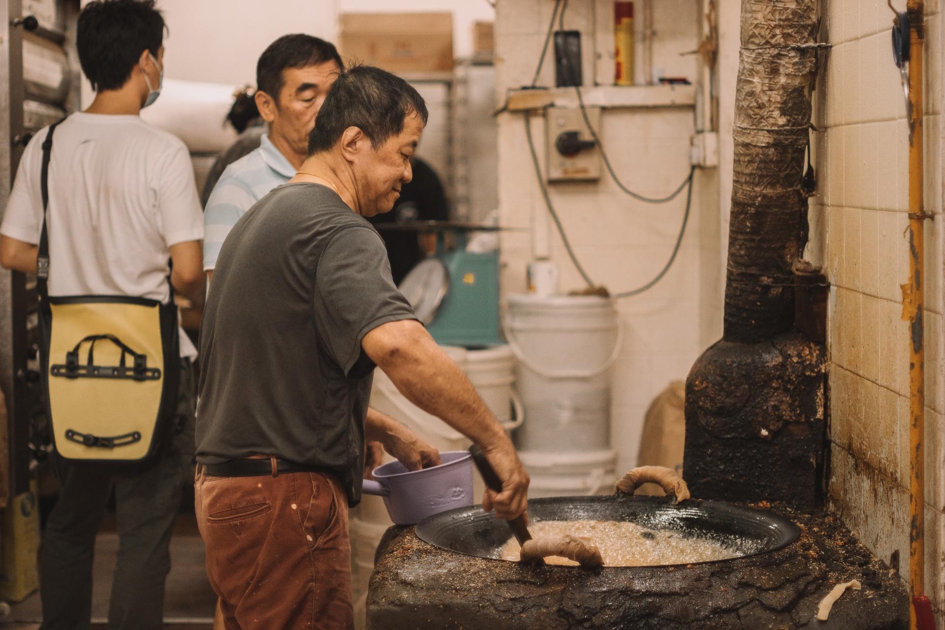 Intangible Cultural Heritage Tour of Our Chinese Traditional Pastries - Image 1