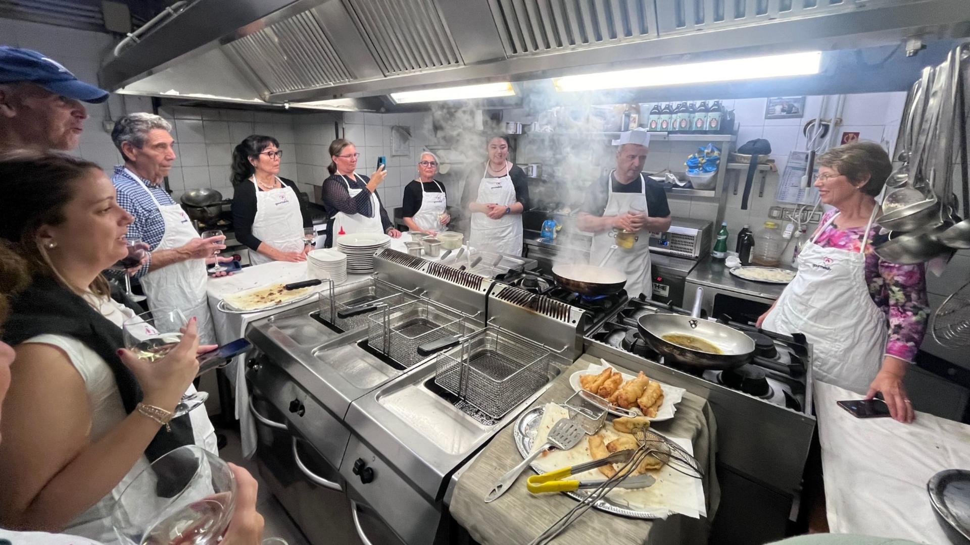 Sunset cooking class experience in Rome - Thumbnail 5