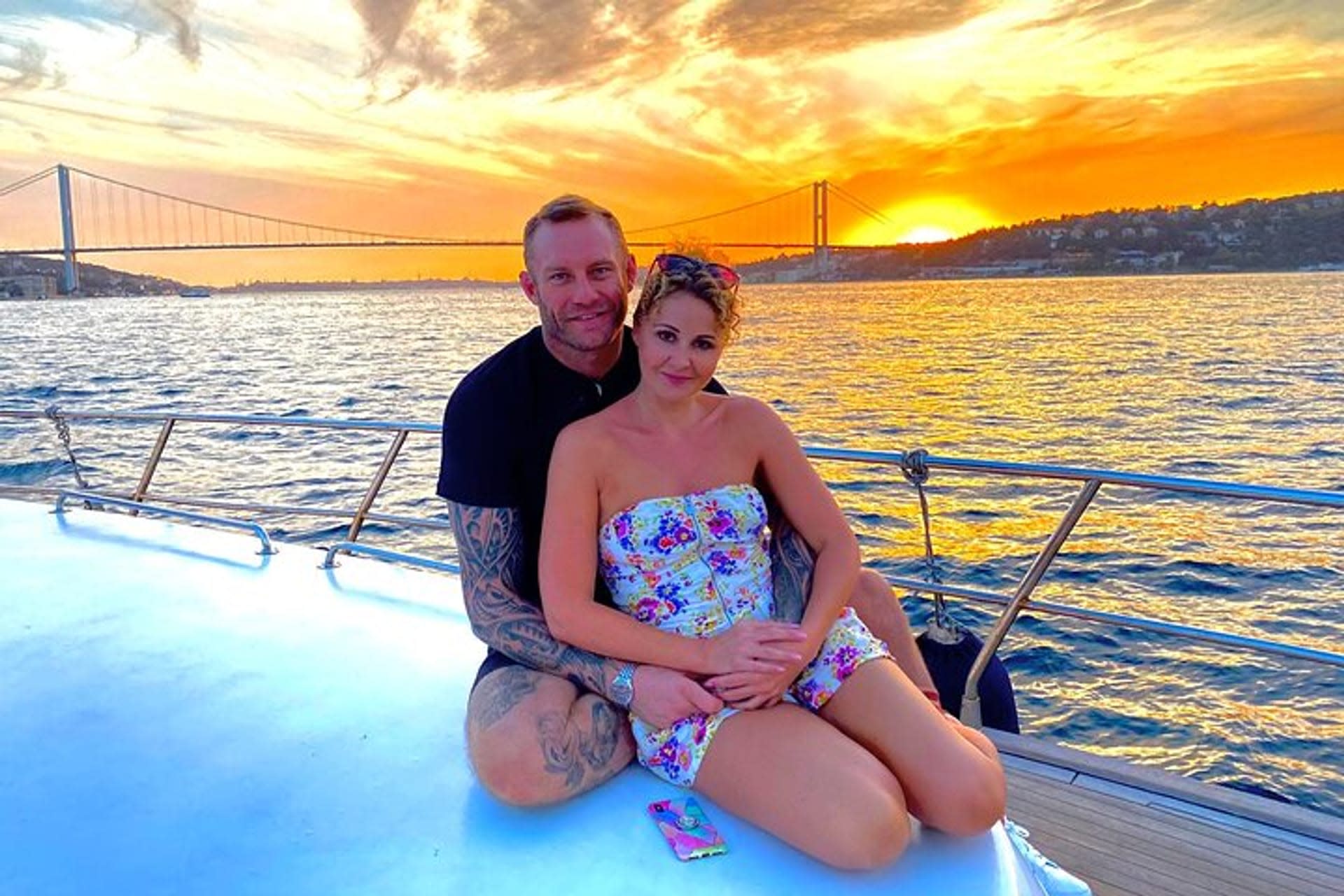 Istanbul Bosphorus Sunset Half-Day Cruise - Thumbnail 4
