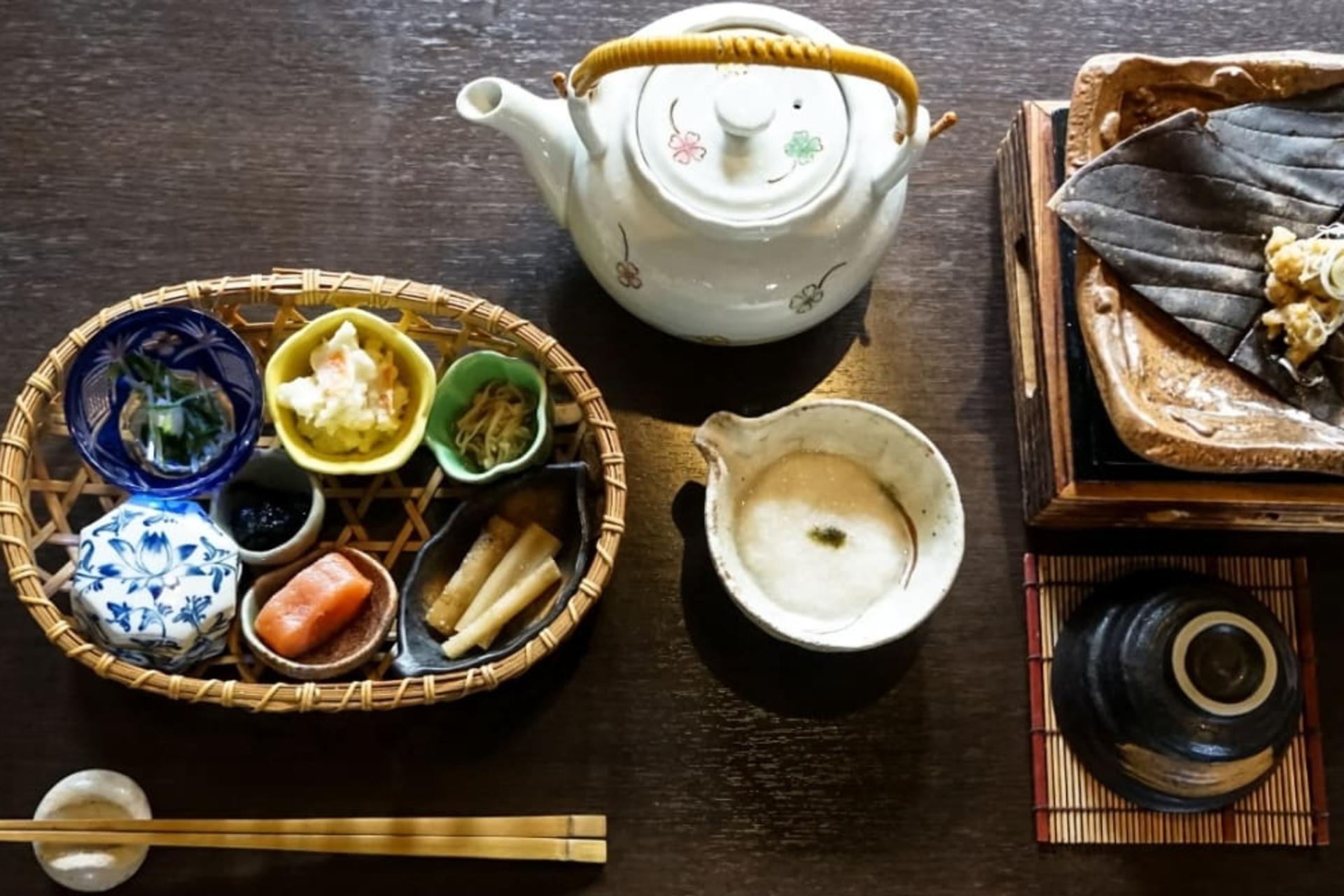 Kyoto City, Eat Like a Local Half Day Walking Tour - Thumbnail 3
