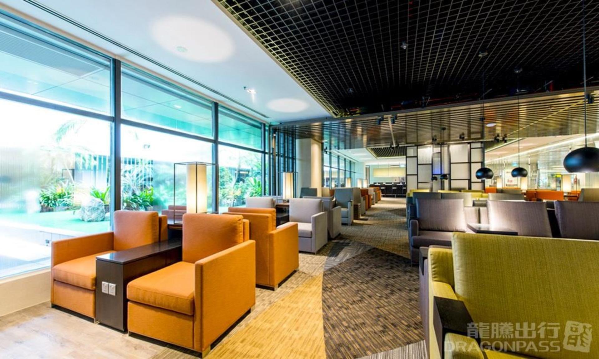 Changi International Airport Lounge Service - Thumbnail 11