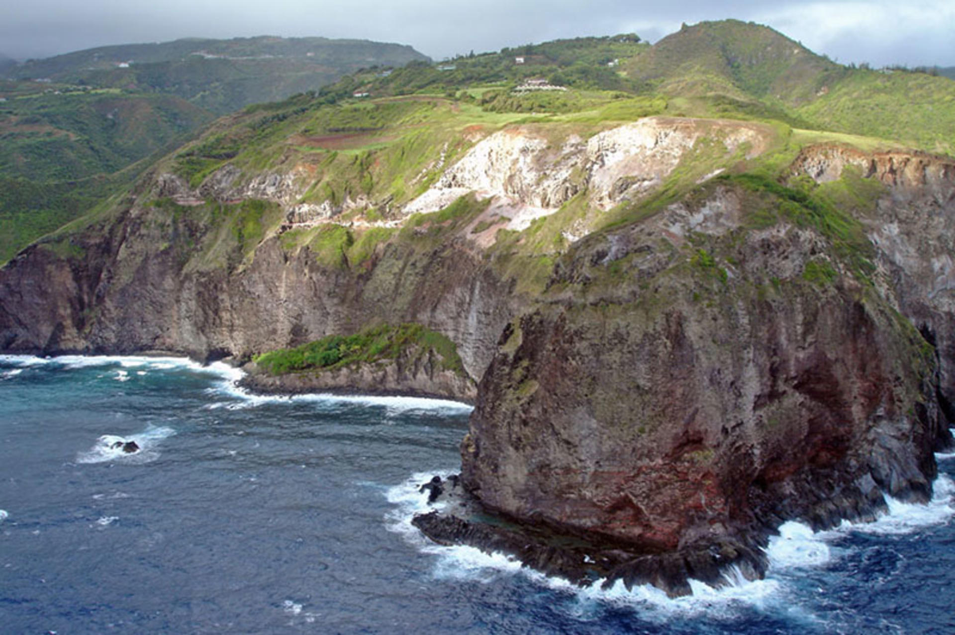 Molokai Voyage Helicopter Tour in Maui - Thumbnail 5