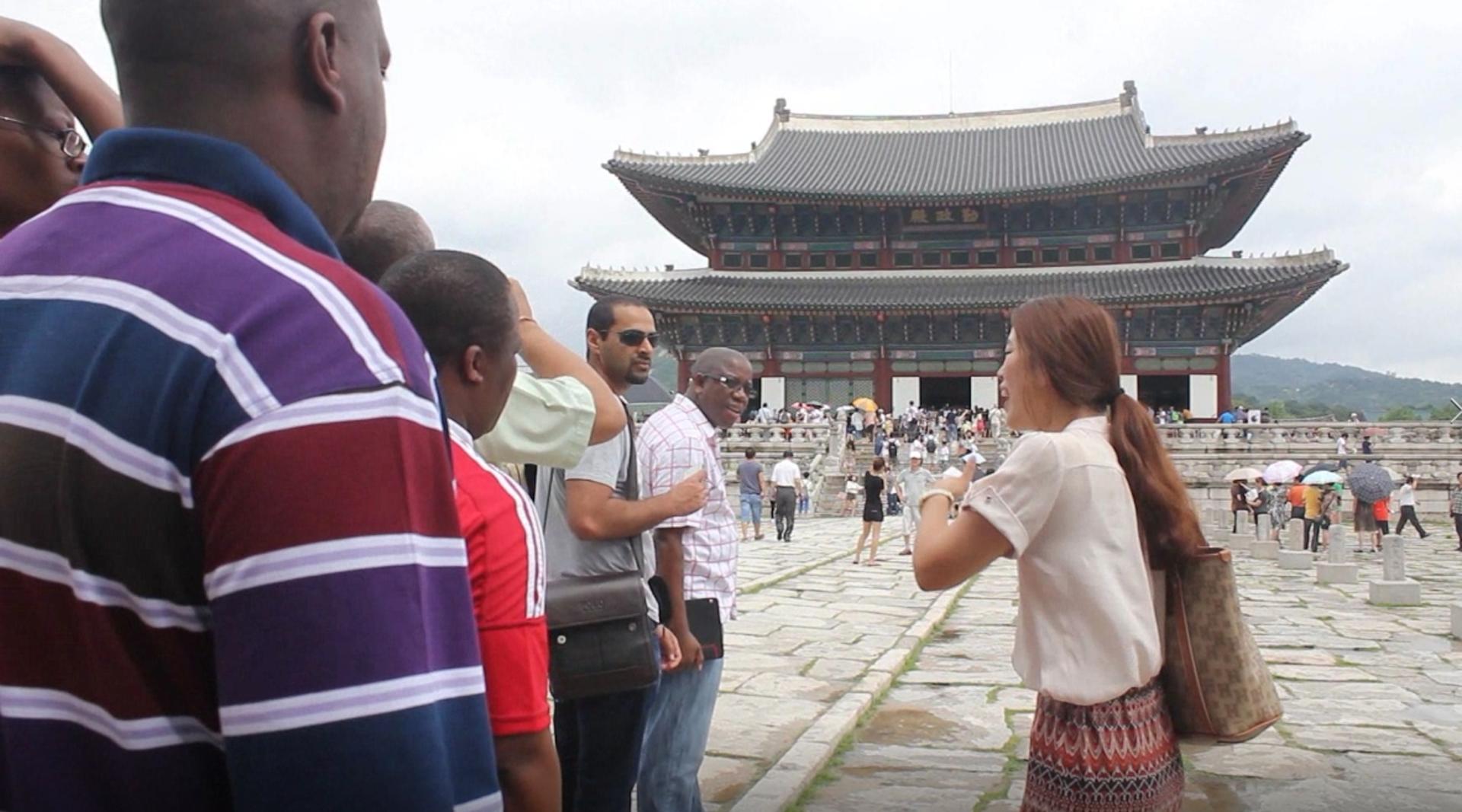 Seoul Private 4 Hour Tour with A Korean Buddy - Thumbnail 12