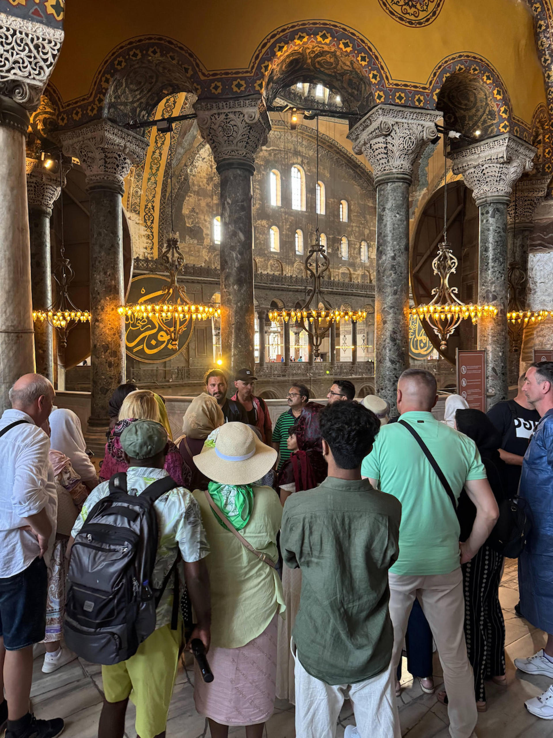 Discover Istanbul: Balat, Bosphorus Cruise, Churches & Sultanahmet - Image 1