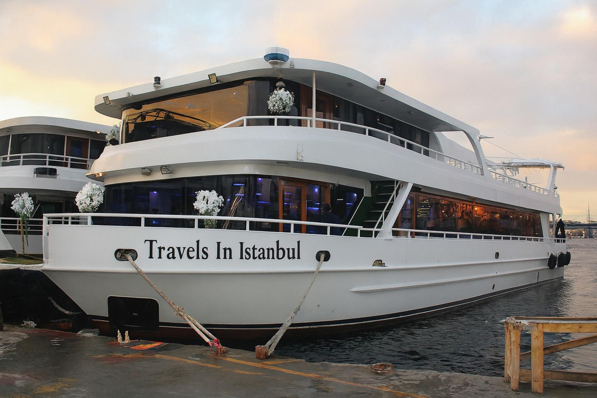 Beyond Continents: 3-Hour Istanbul Bosphorus Cruise with Asian Shore - Thumbnail 62