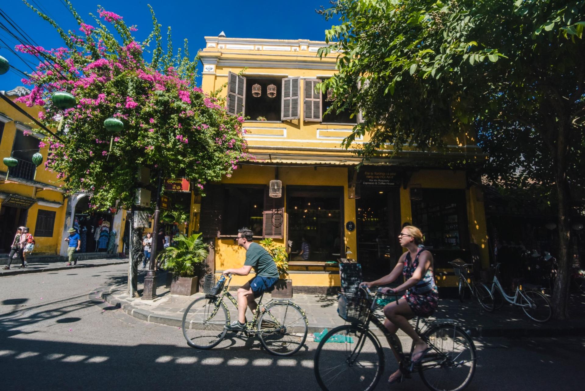 Bike and Bite in Hoi An - Thumbnail 2