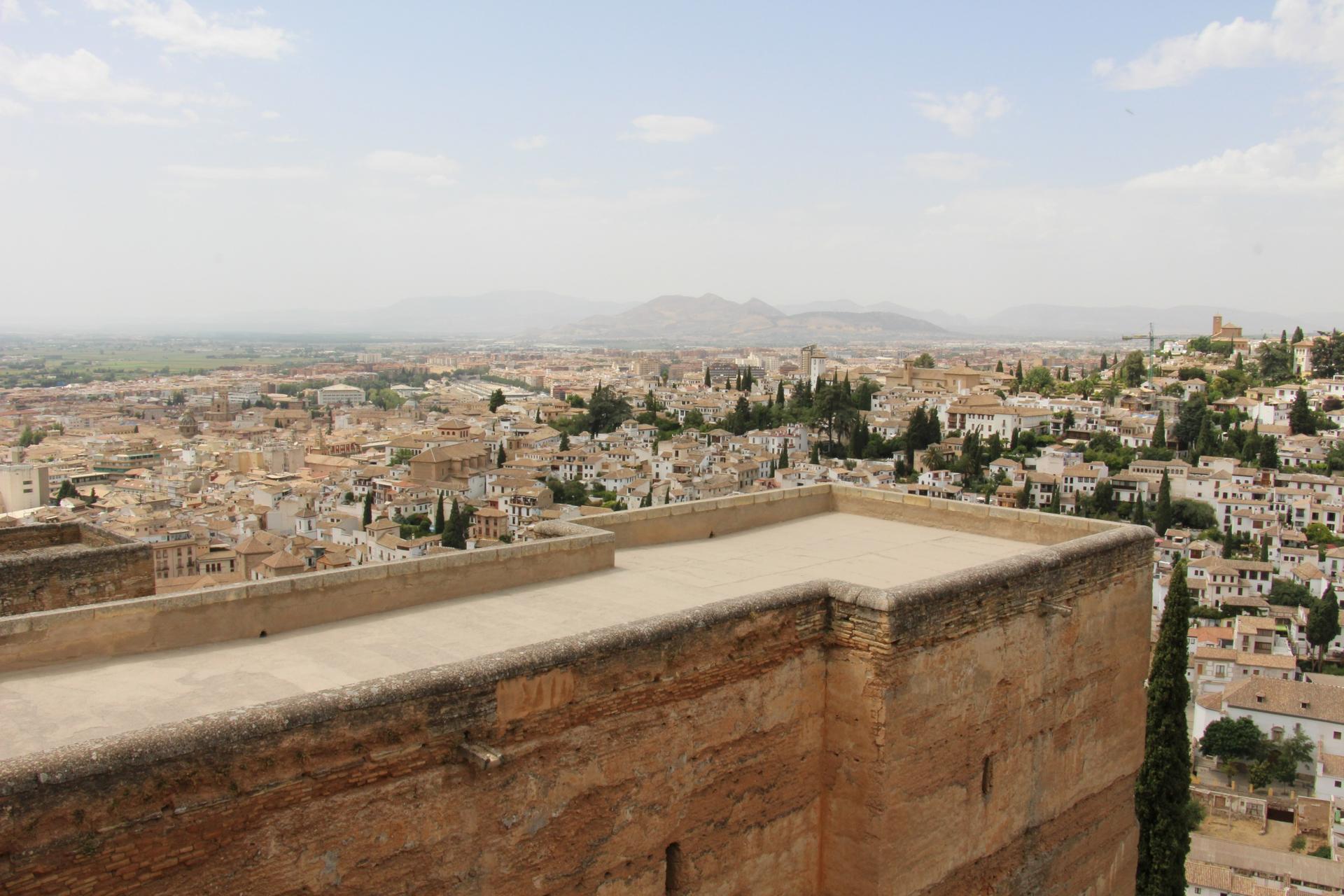Alcazaba and Generalife One Day Tour from Malaga - Thumbnail 2
