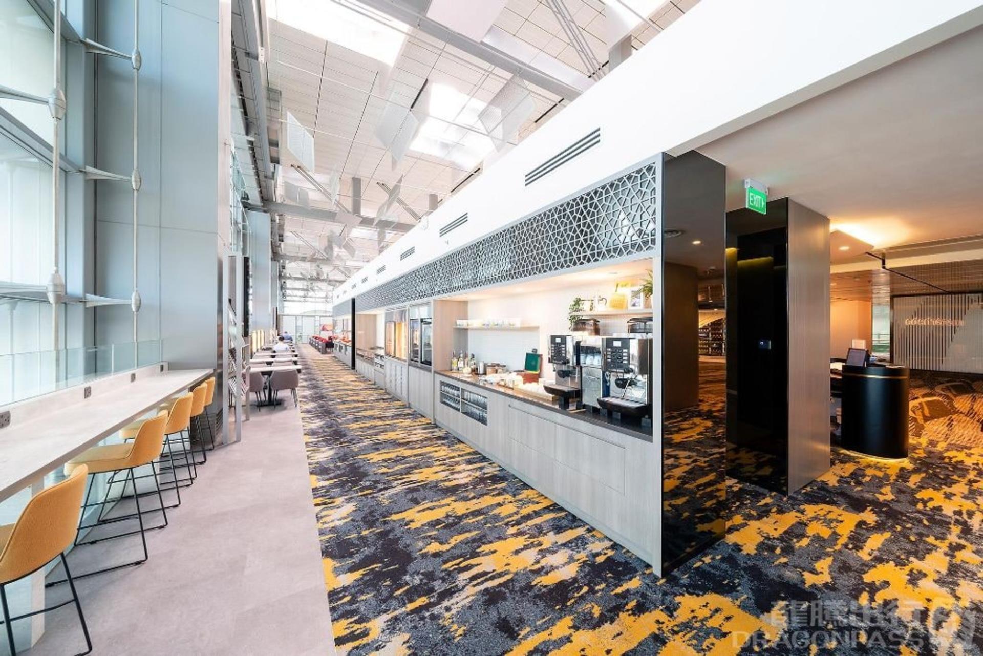 Changi International Airport Lounge Service - Thumbnail 6