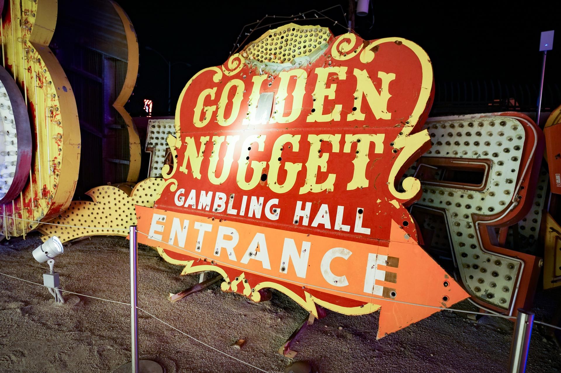Las Vegas Strip Helicopter Flight & Neon Museum - Thumbnail 6