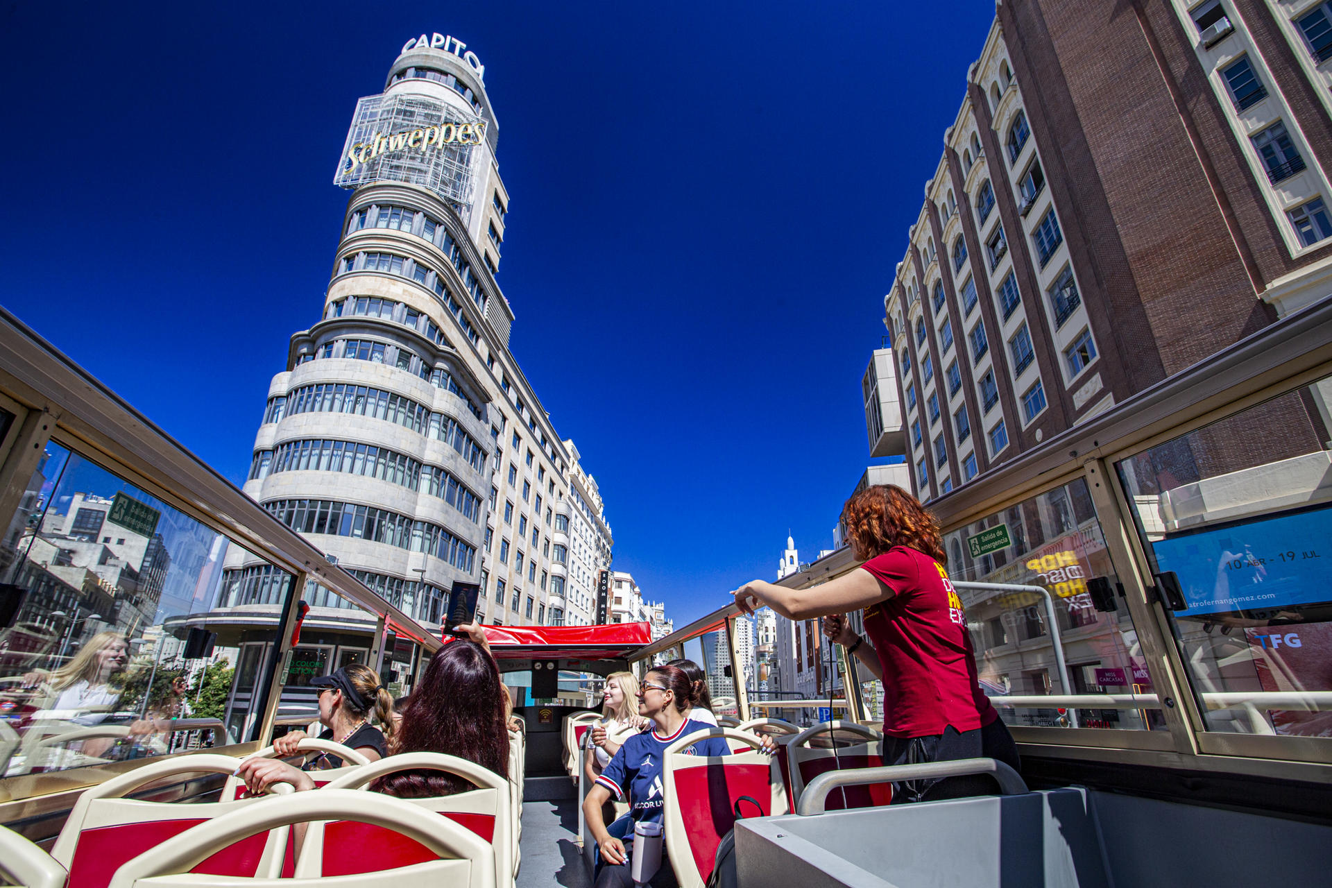 Madrid Hop-On Hop-Off Bus - Thumbnail 3