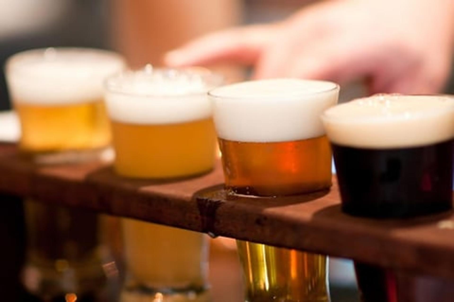 Las Vegas Brew-Ha-Ha Craft Beer and Comedy Club Tour - Thumbnail 5