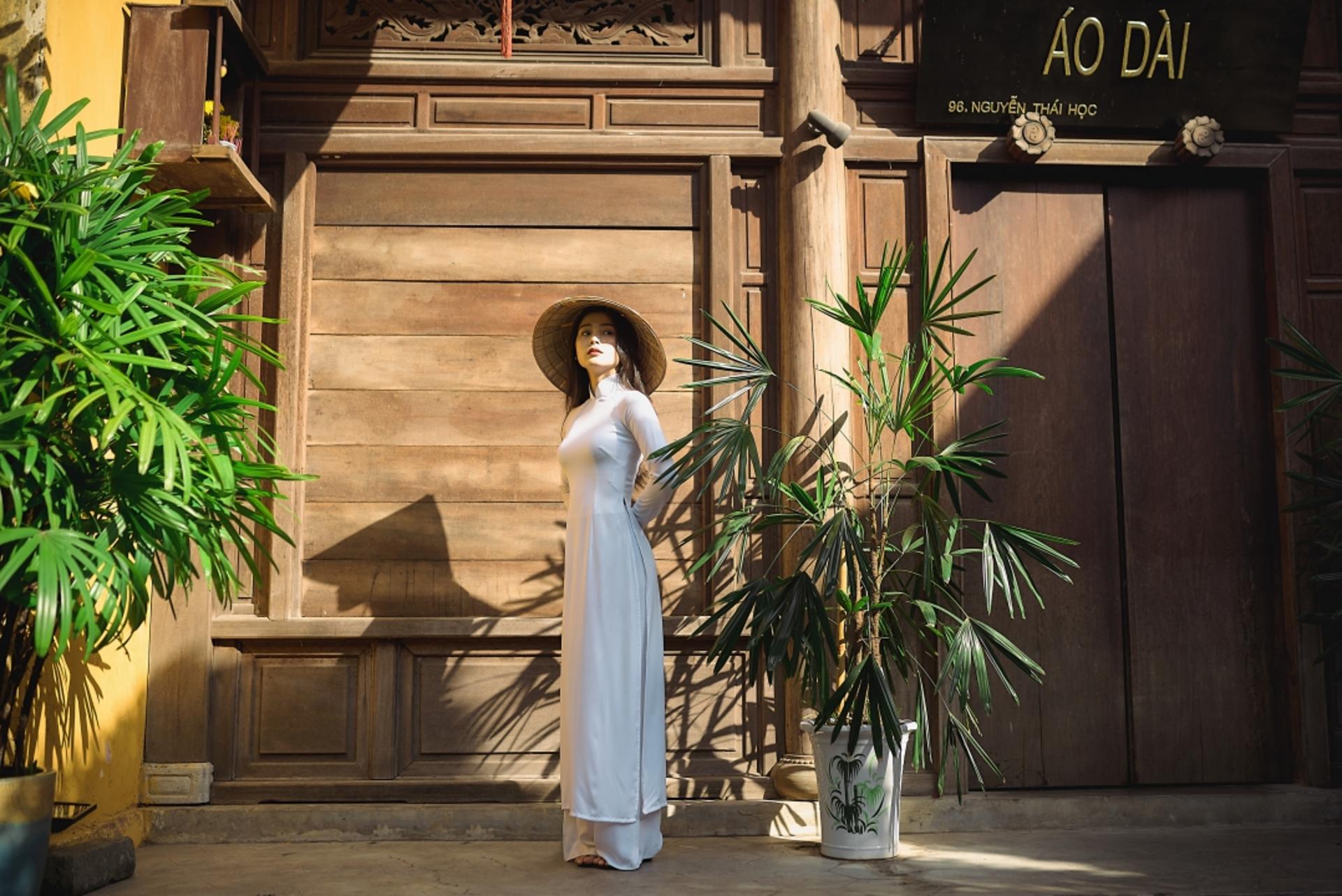 Ao Dai Photoshoot Tour in Hoi An - Thumbnail 10